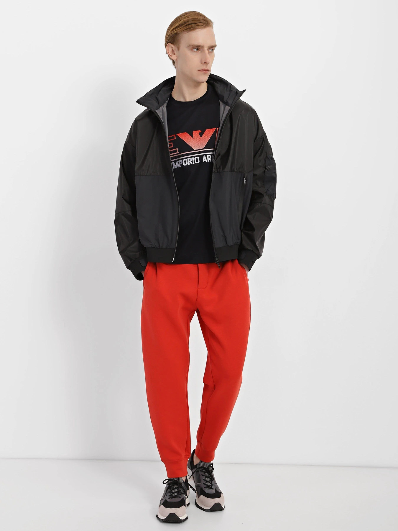 Куртки и дубленки Emporio Armani модель 3R1BT1-1NSWZ-0999 Фото