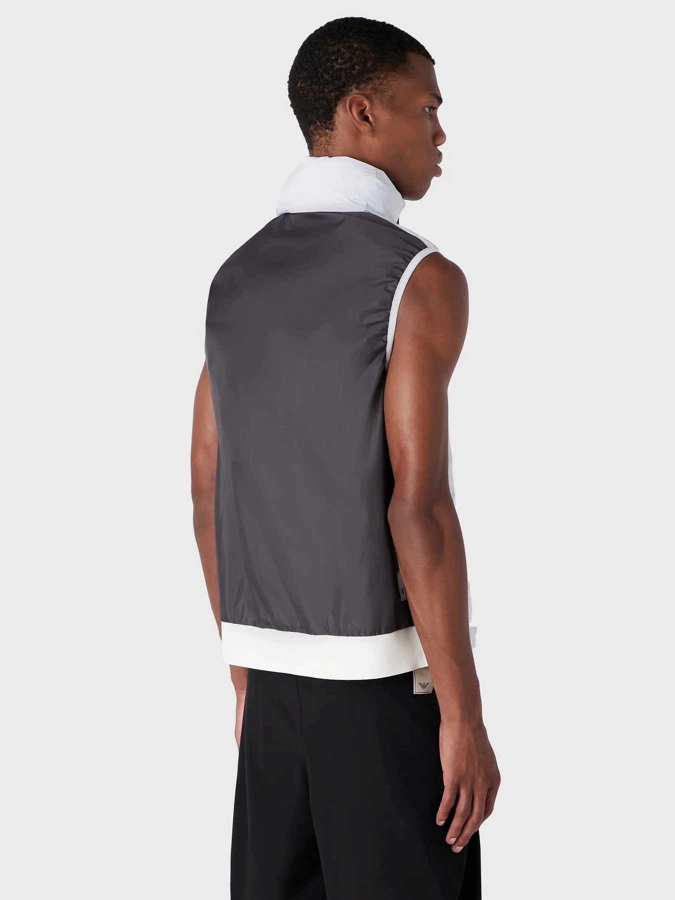 Куртки и дубленки Emporio Armani модель 3R1BT2-1NSXZ-0101 Фото