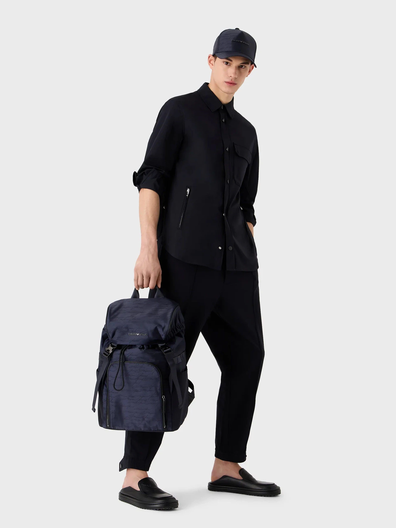 Рубашки Emporio Armani модель 3R1CB8-1NNIZ-0920 Рубашки Emporio Armani модель 3R1CB8-1NNIZ-0920 Фото