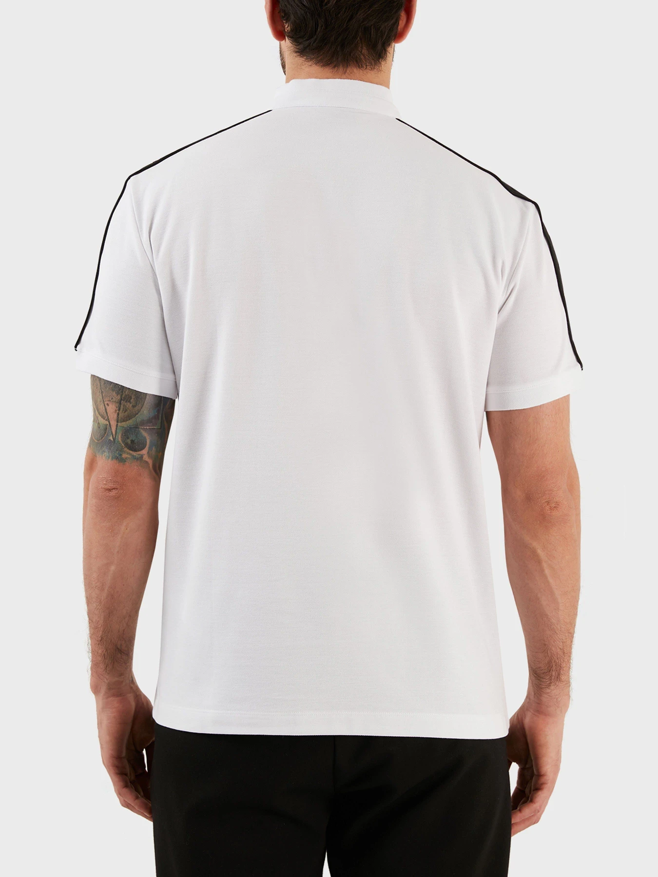 Футболки и поло Emporio Armani модель 3R1FG2-1JCYZ-0100 Фото