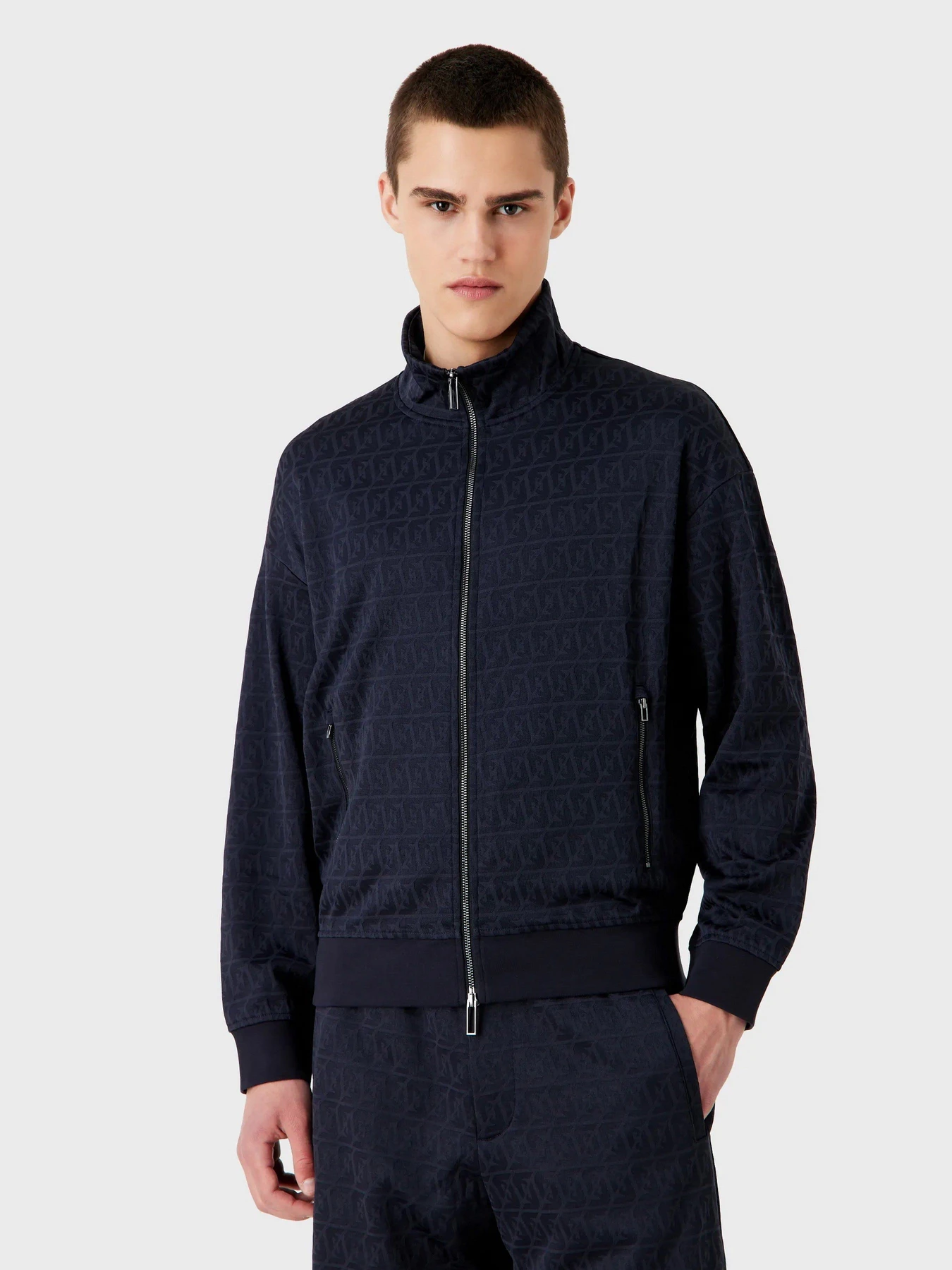 Худи и свитшоты Emporio Armani модель 3R1MCW-1JMSZ-0920 Худи и свитшоты Emporio Armani модель 3R1MCW-1JMSZ-0920 Фото