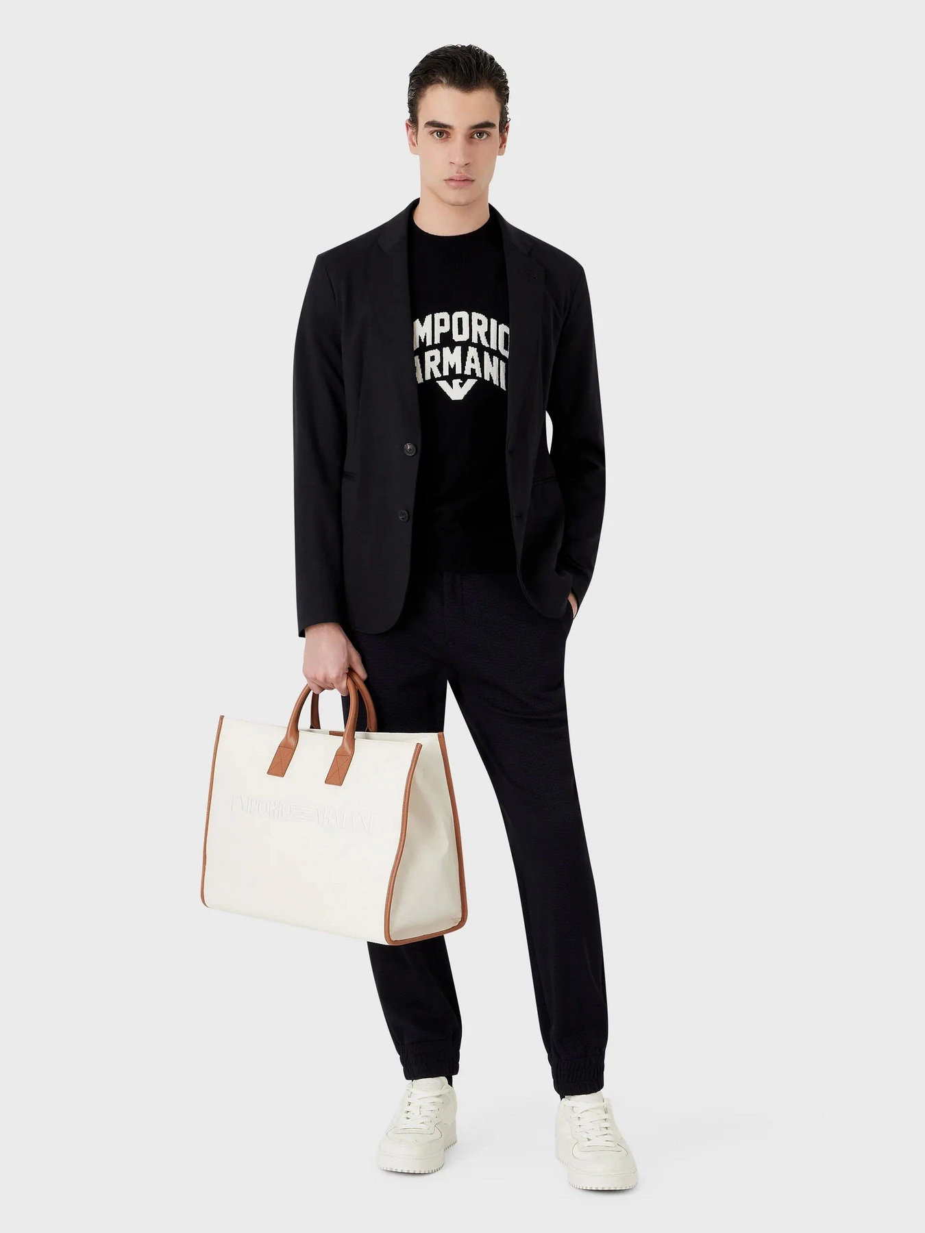 Свитры и кардиганы Emporio Armani модель 3R1MXA-1MDXZ-0920 Свитры и кардиганы Emporio Armani модель 3R1MXA-1MDXZ-0920 Фото