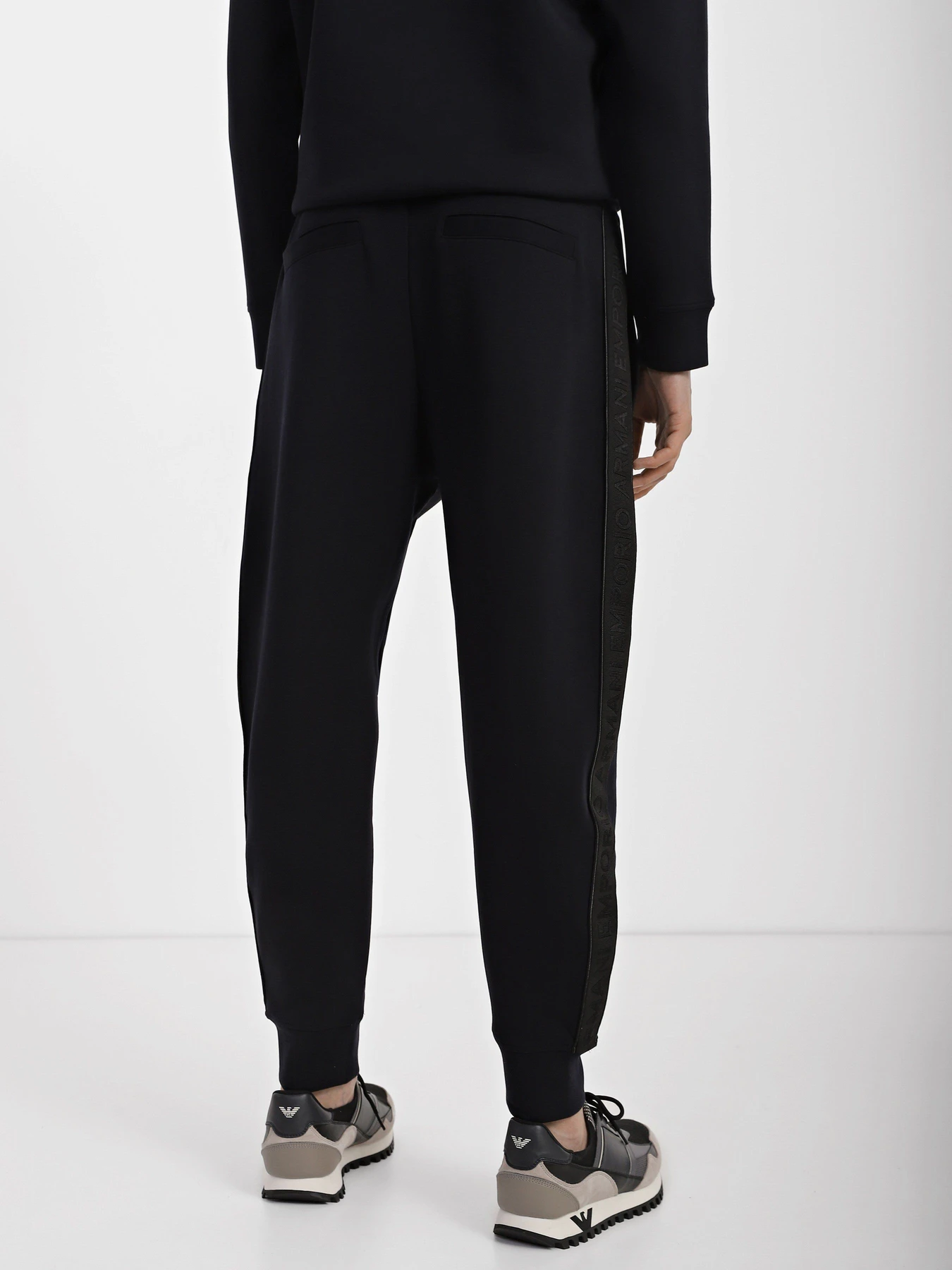 Брюки Emporio Armani модель 3R1PCG-1JHSZ-0920 Брюки Emporio Armani модель 3R1PCG-1JHSZ-0920 Фото