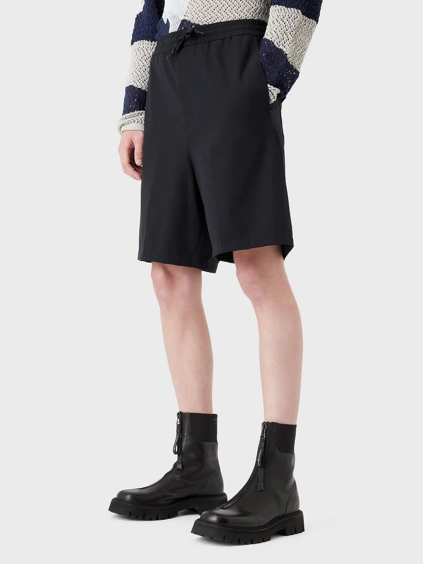 Шорты Emporio Armani модель 3R1PG0-1NNIZ-0920 Шорты Emporio Armani модель 3R1PG0-1NNIZ-0920 Фото