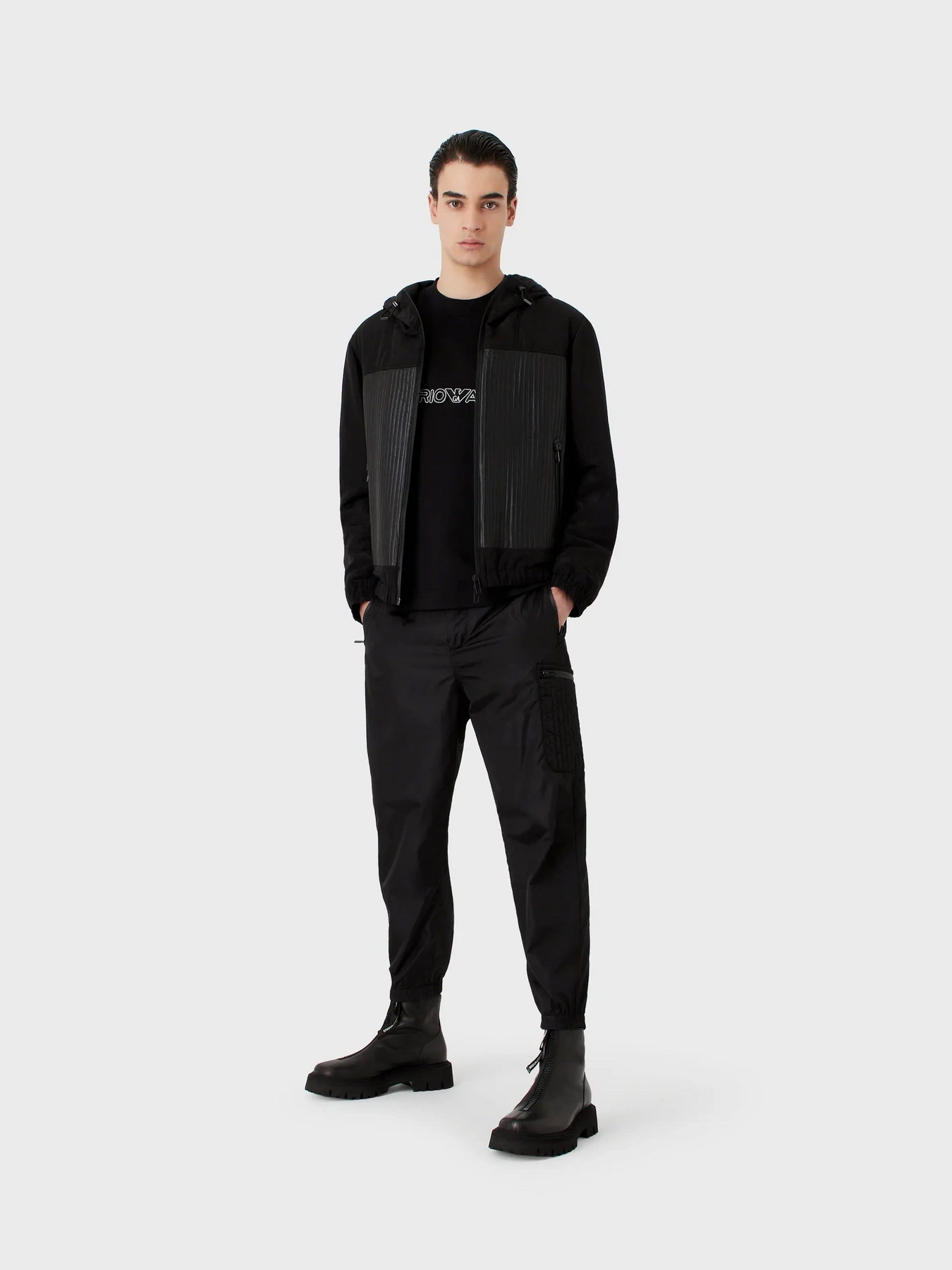 Футболки и поло Emporio Armani модель 3R1TBD-1JUVZ-0999 Футболки и поло Emporio Armani модель 3R1TBD-1JUVZ-0999 Фото