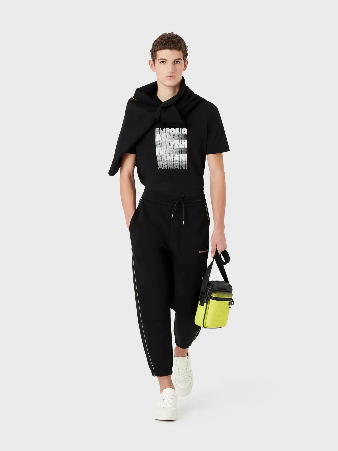 Футболки и поло Emporio Armani модель 3R1TDE-1JPZZ-0999 Футболки и поло Emporio Armani модель 3R1TDE-1JPZZ-0999 Фото