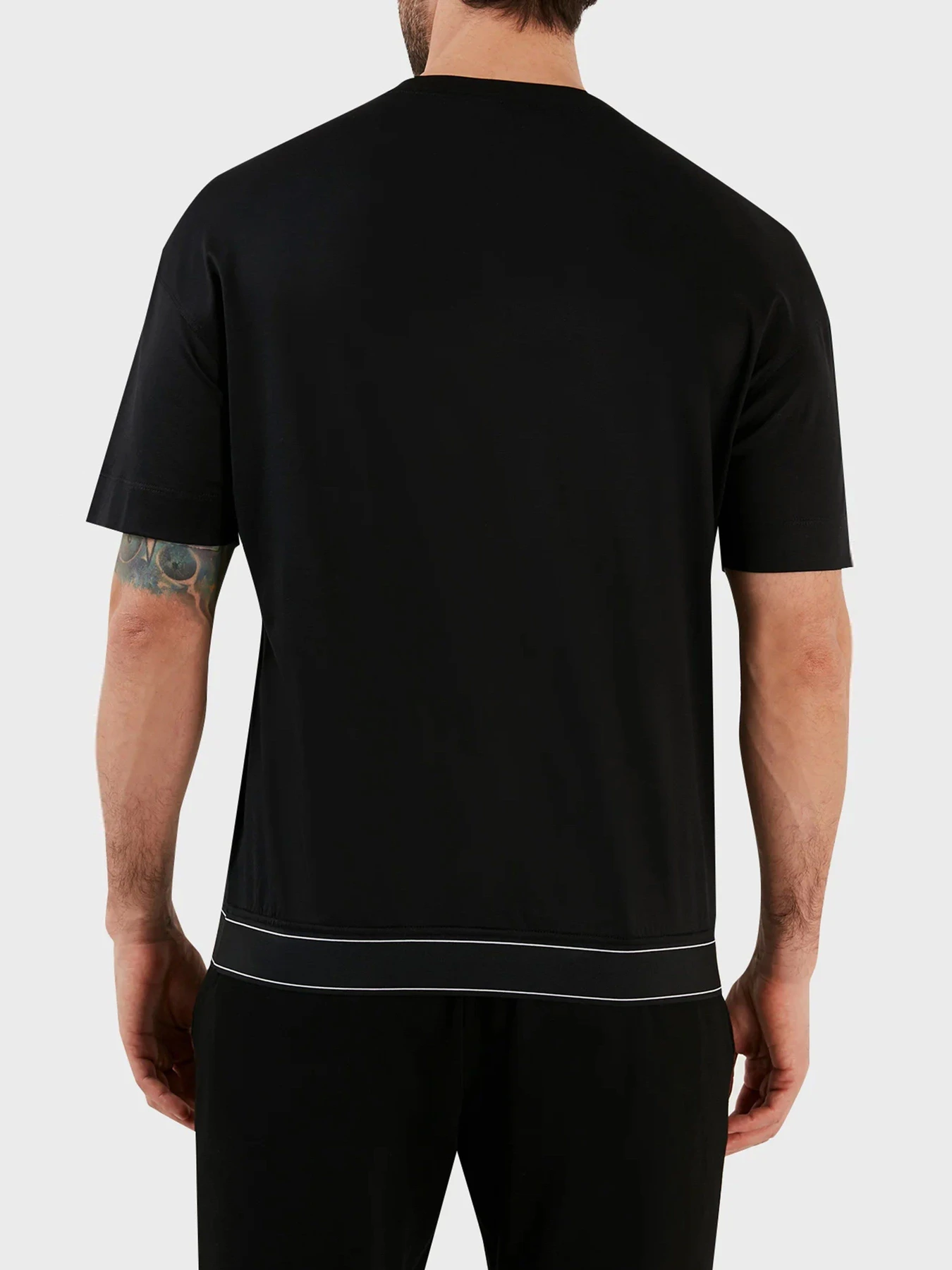 Футболки и поло Emporio Armani модель 3R1TV6-1JUVZ-0999 Футболки и поло Emporio Armani модель 3R1TV6-1JUVZ-0999 Фото