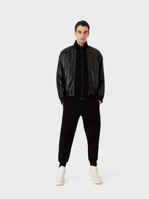 Куртки и дубленки Emporio Armani модель D41R79-D1P72-999 Фото