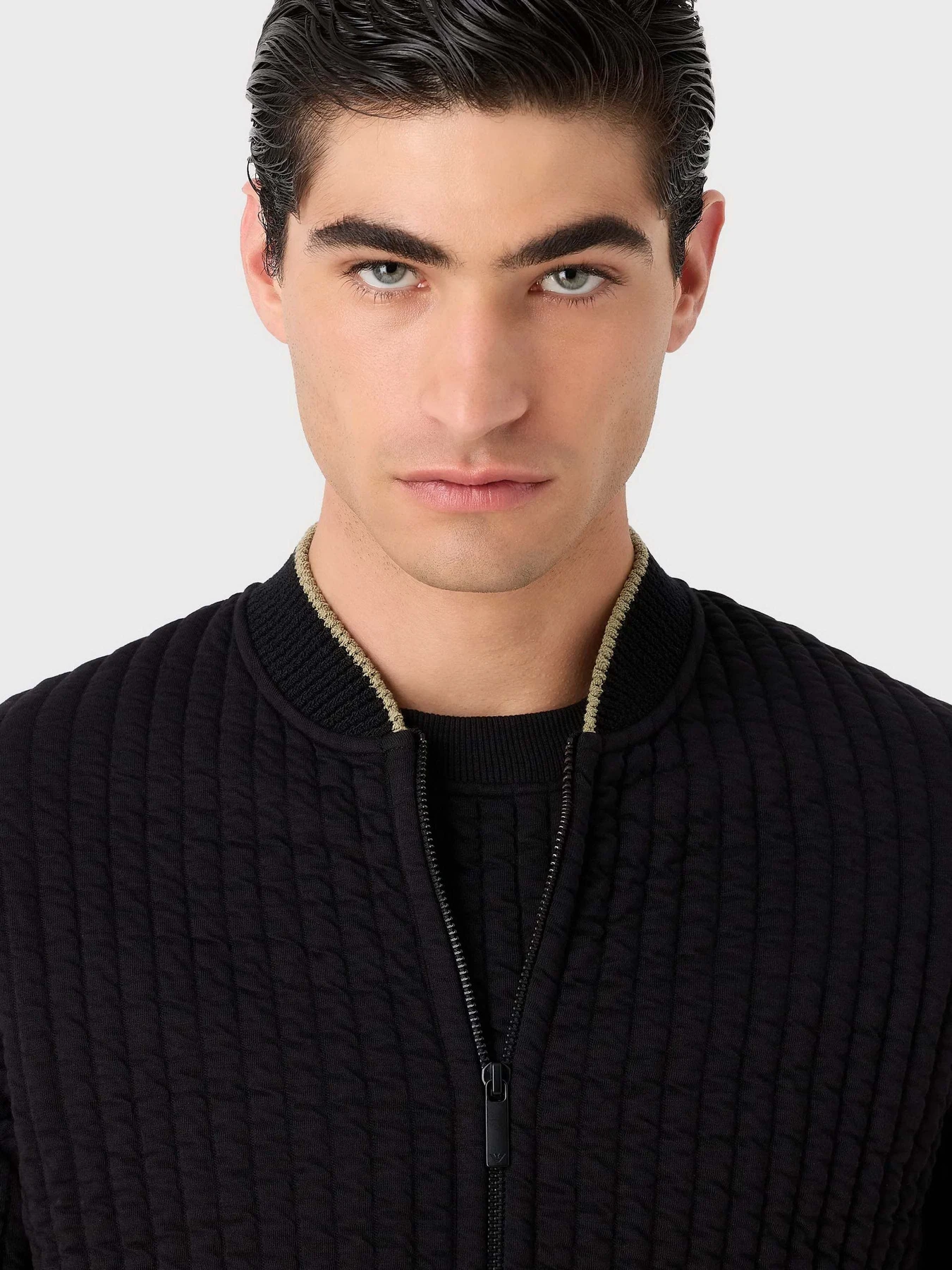 Свитры и кардиганы Emporio Armani модель 6R1B6Q-1J7CZ-0999 Свитры и кардиганы Emporio Armani модель 6R1B6Q-1J7CZ-0999 Фото