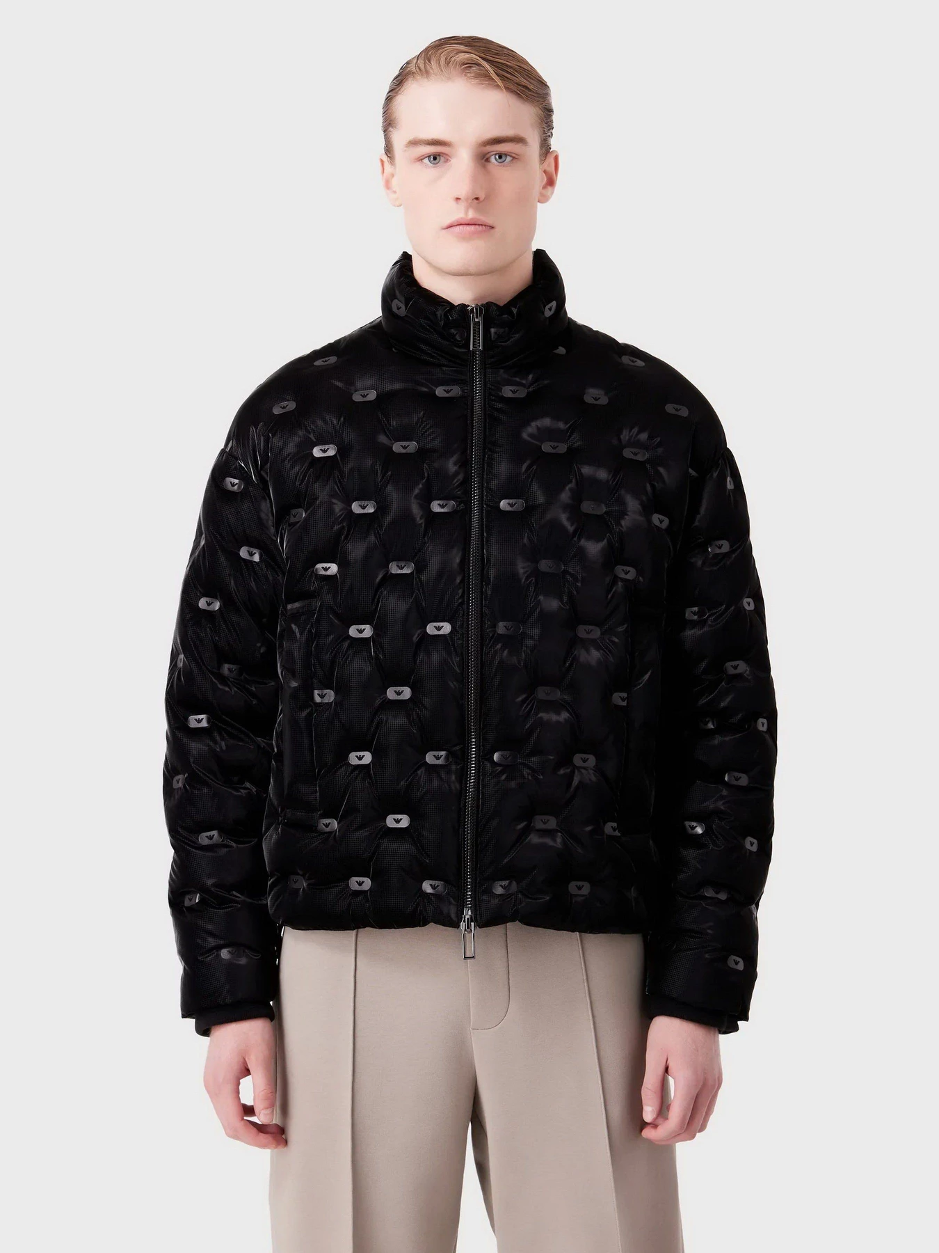 Куртки и дубленки Emporio Armani модель 6R1B88-1NDGZ-0999 Фото