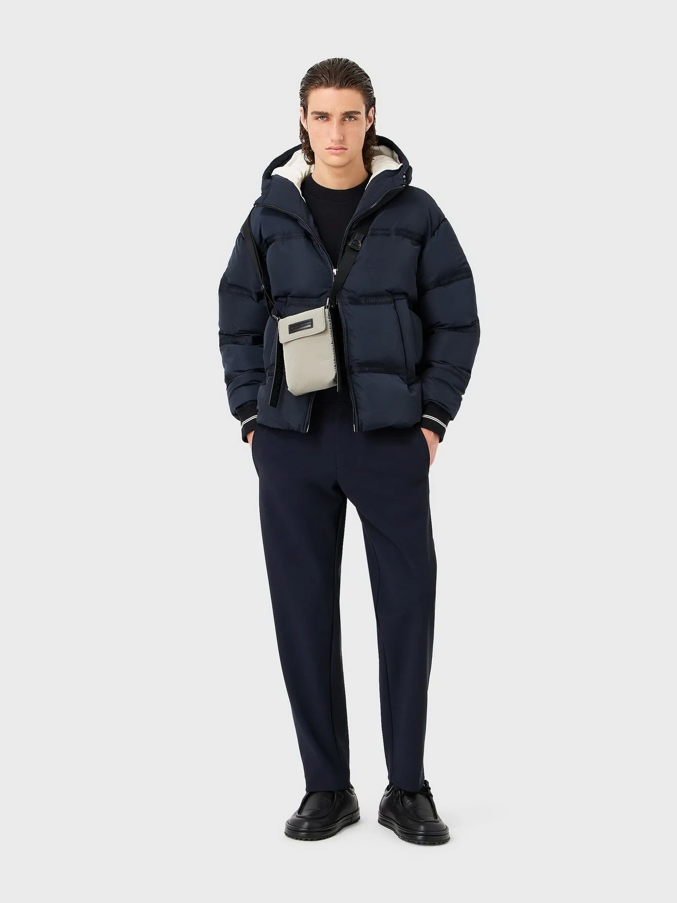 Куртки и дубленки Emporio Armani модель 6R1B90-1NCFZ-0920 Куртки и дубленки Emporio Armani модель 6R1B90-1NCFZ-0920 Фото