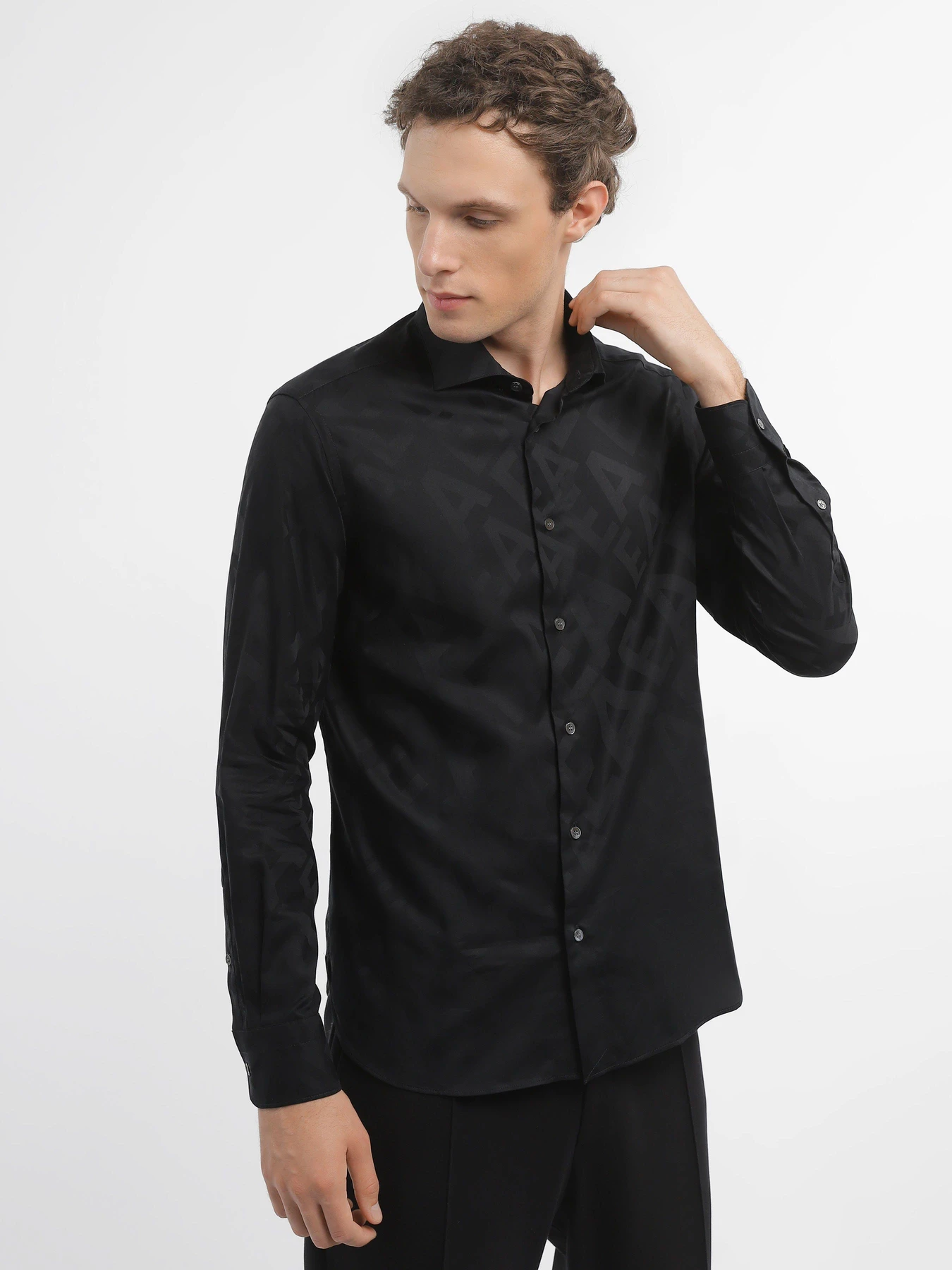 Рубашки Emporio Armani модель 6R1C86-1K0TZ-F030 Рубашки Emporio Armani модель 6R1C86-1K0TZ-F030 Фото