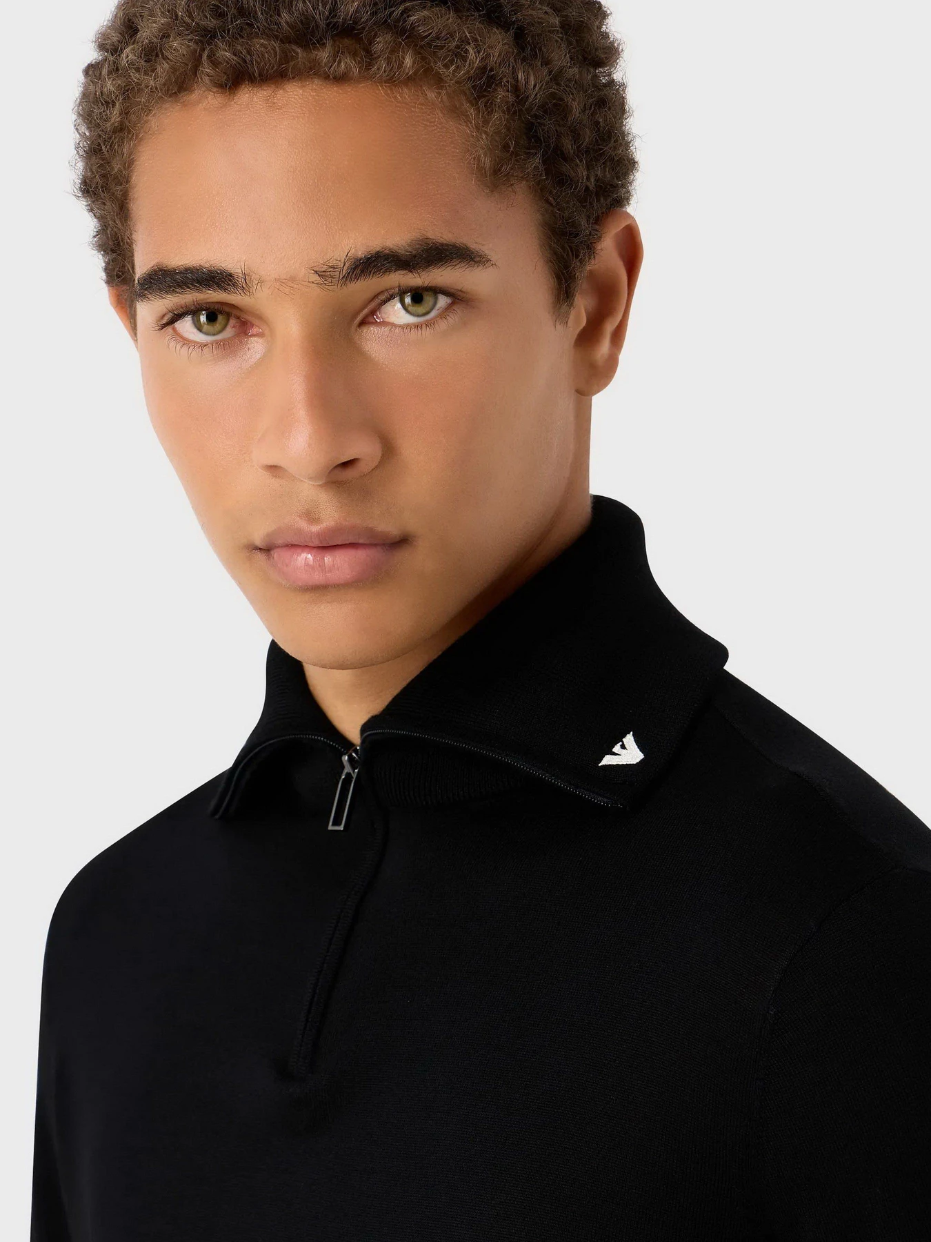 Худи и свитшоты Emporio Armani модель 6R1MXF-1MNFZ-F008 Худи и свитшоты Emporio Armani модель 6R1MXF-1MNFZ-F008 Фото