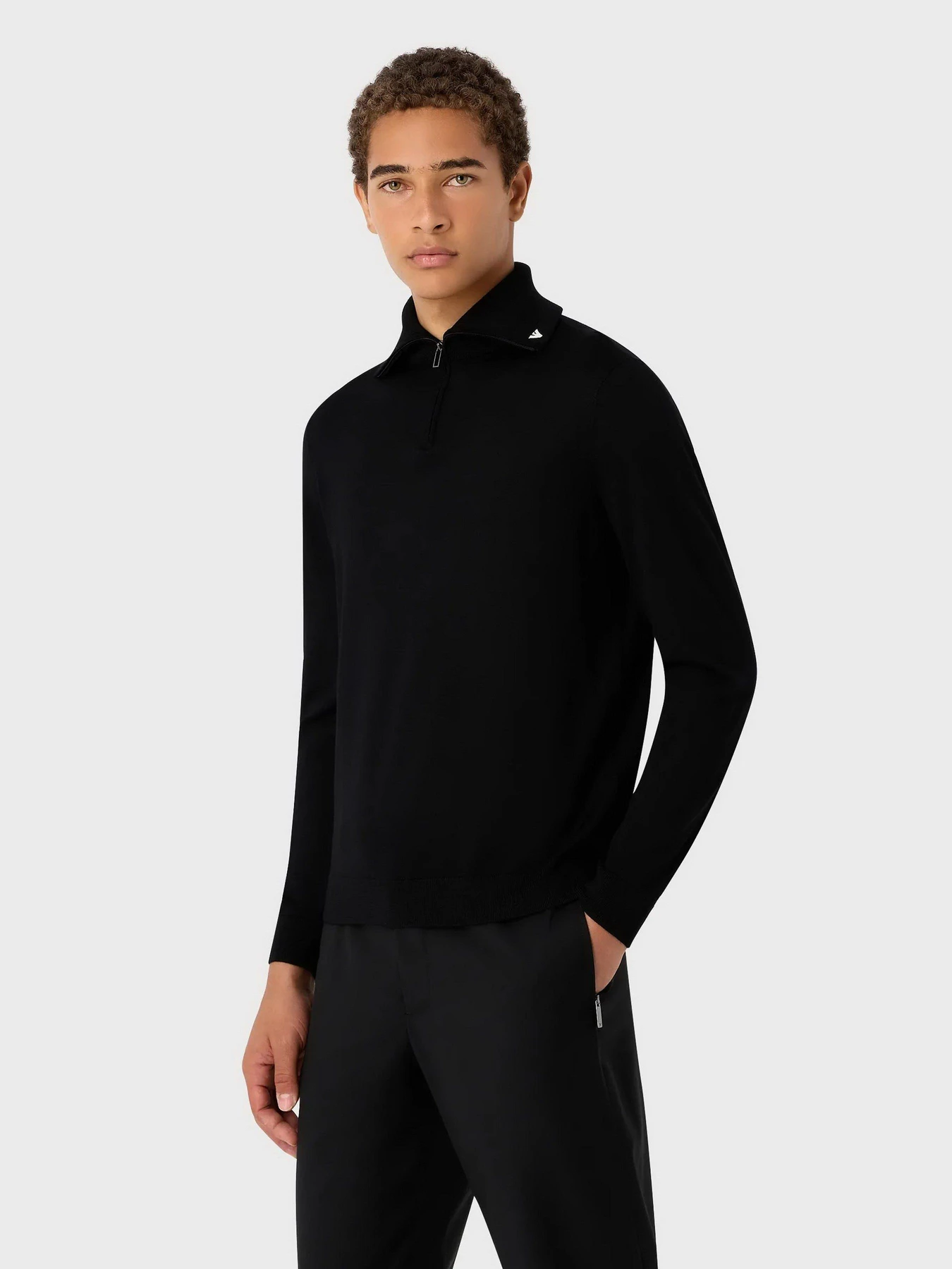 Худи и свитшоты Emporio Armani модель 6R1MXF-1MNFZ-F008 Худи и свитшоты Emporio Armani модель 6R1MXF-1MNFZ-F008 Фото