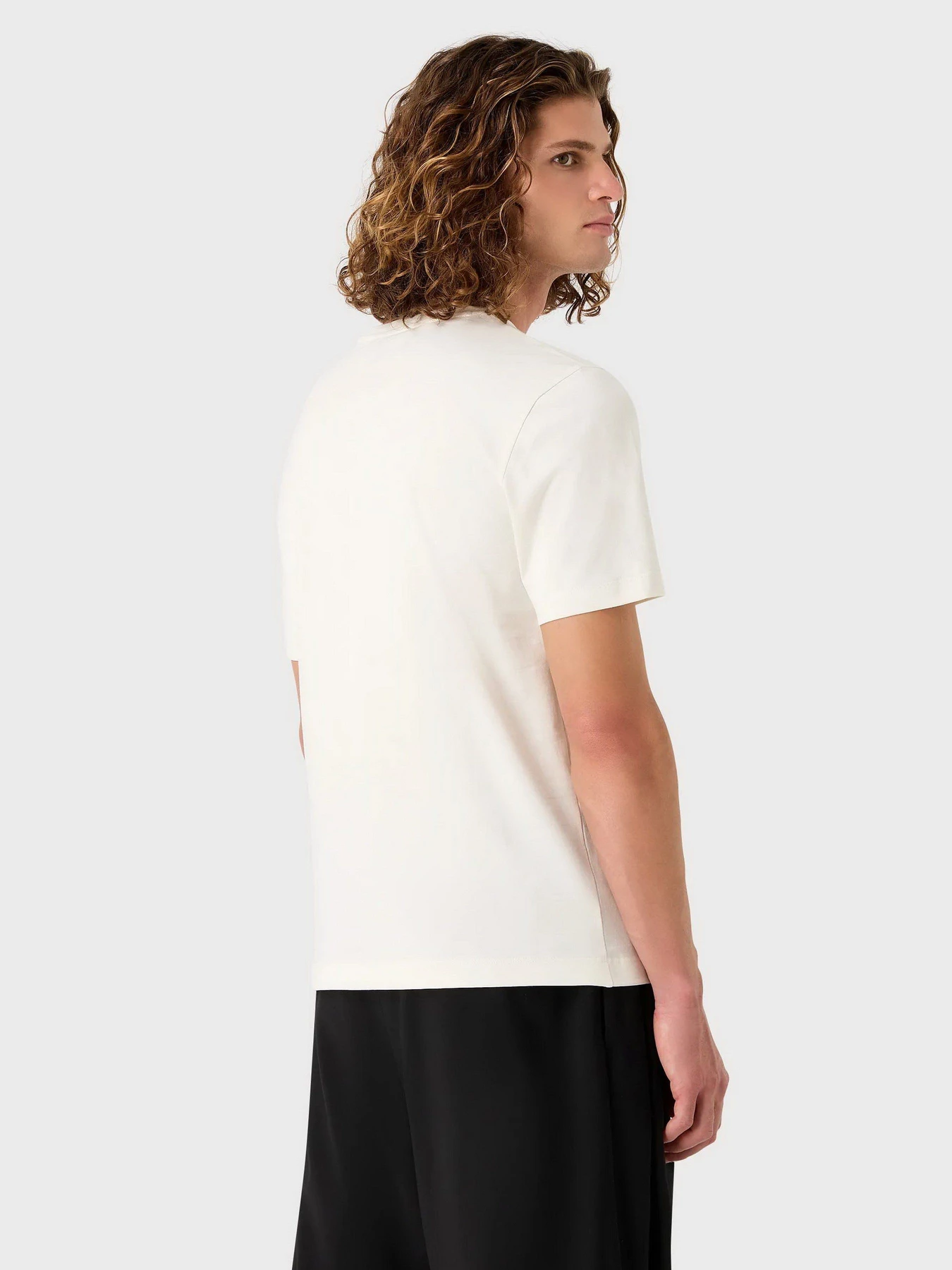 Футболки и поло Emporio Armani модель 6R1T6Q-1J7FZ-0101 Футболки и поло Emporio Armani модель 6R1T6Q-1J7FZ-0101 Фото