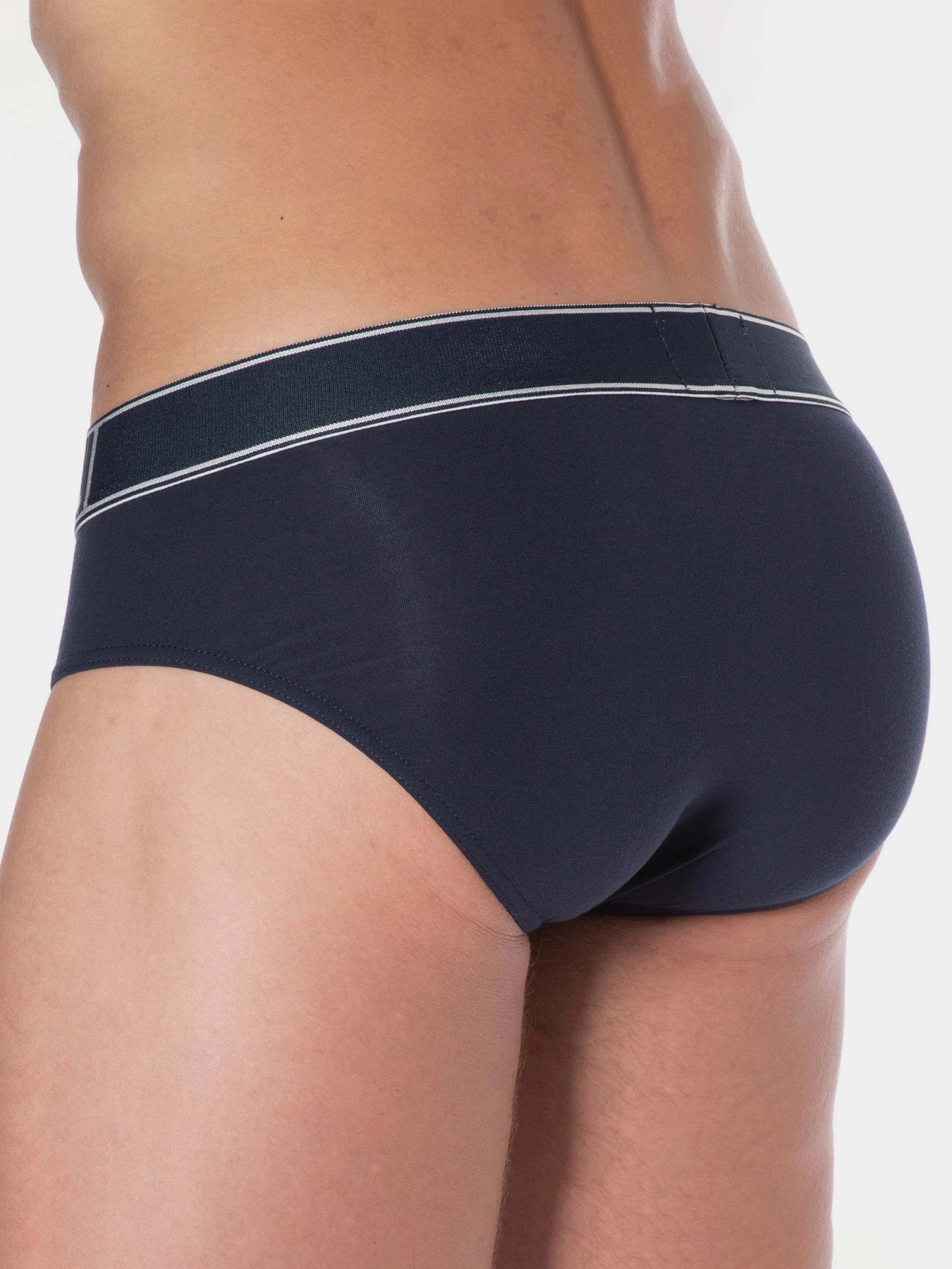 Нижнее белье Emporio Armani модель 110814-3F511-00135 Нижнее белье Emporio Armani модель 110814-3F511-00135 Фото