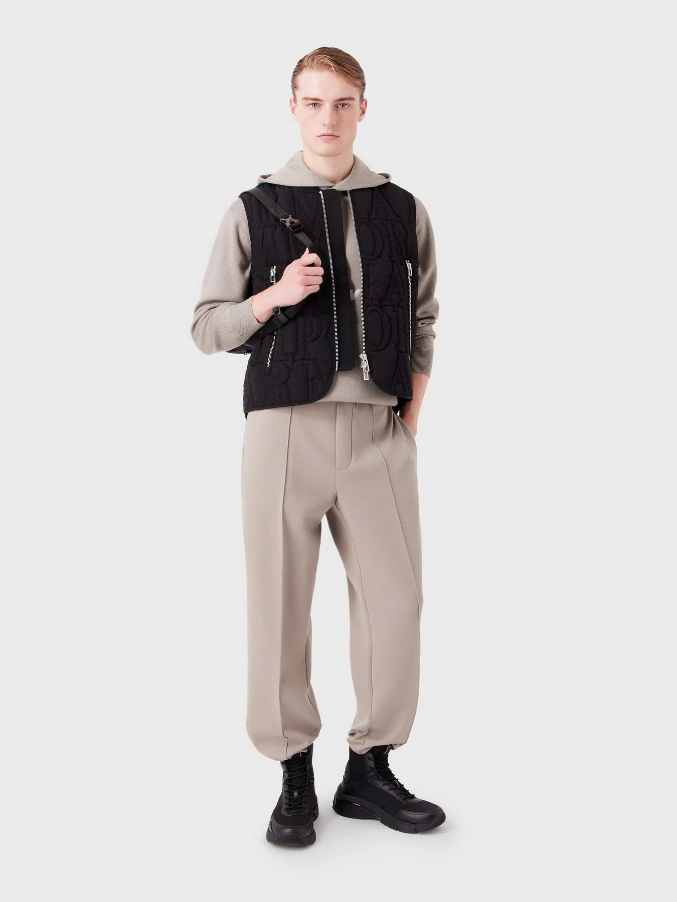 Куртки и дубленки Emporio Armani модель 6R1BN8-1NZKZ-0999 Куртки и дубленки Emporio Armani модель 6R1BN8-1NZKZ-0999 Фото