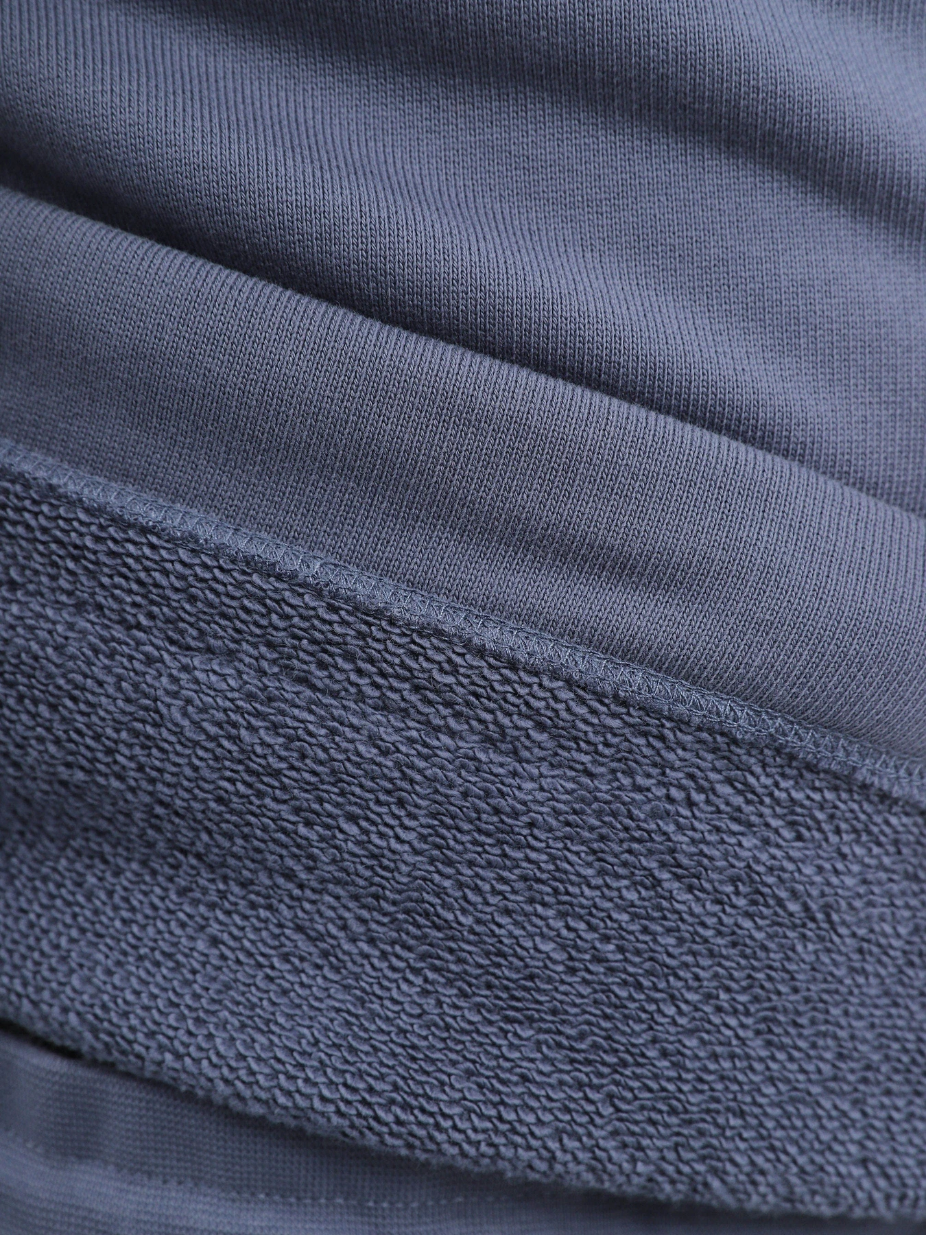 Худи и свитшоты Emporio Armani модель 6R1MBX-1JWPZ-09B2 Фото