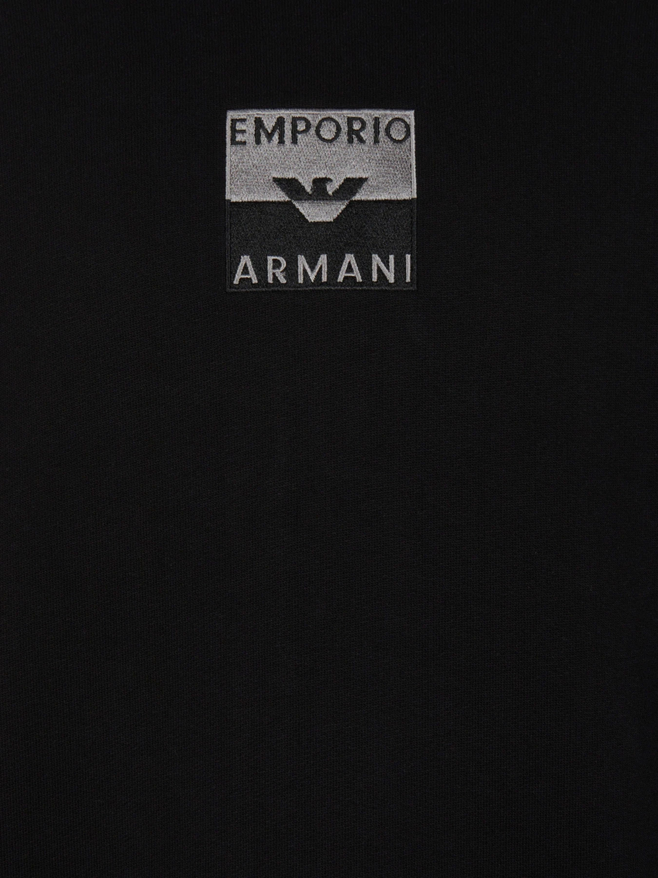 Худи и свитшоты Emporio Armani модель 6R1MCN-1JWPZ-0999 Худи и свитшоты Emporio Armani модель 6R1MCN-1JWPZ-0999 Фото