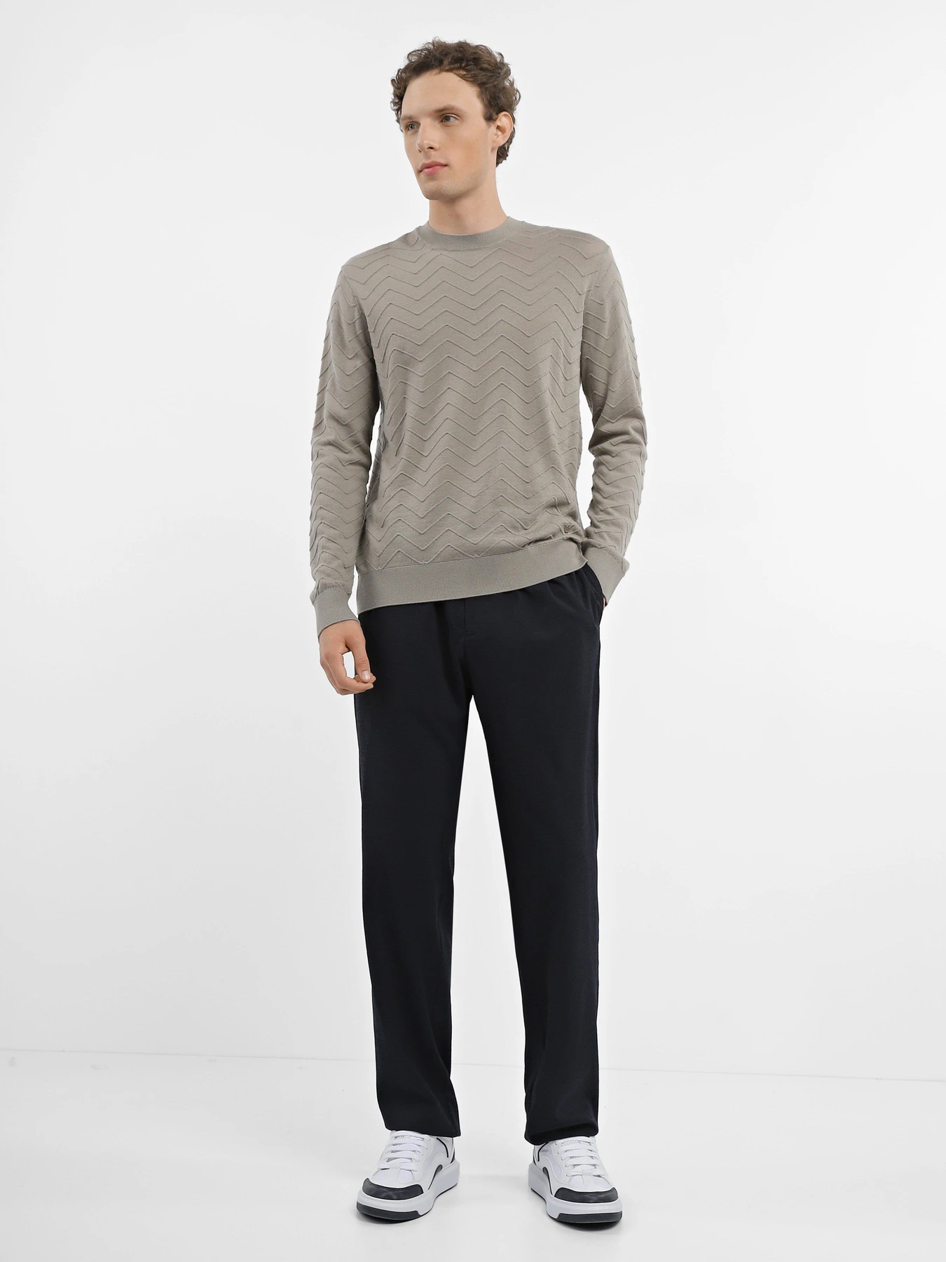 Свитры и кардиганы Emporio Armani модель 6R1MX9-1MCWZ-F627 Свитры и кардиганы Emporio Armani модель 6R1MX9-1MCWZ-F627 Фото