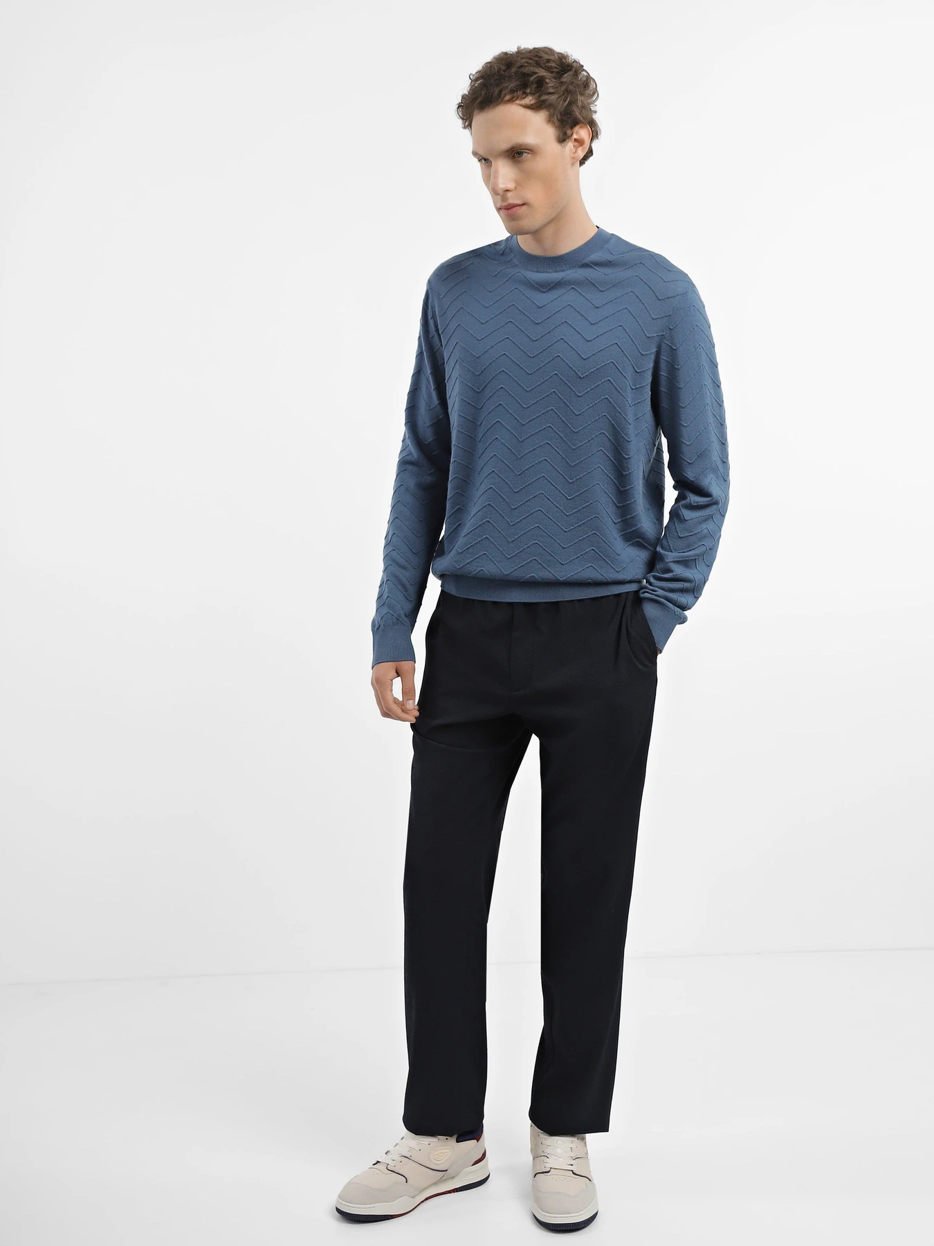 Свитры и кардиганы Emporio Armani модель 6R1MX9-1MCWZ-F938 Свитры и кардиганы Emporio Armani модель 6R1MX9-1MCWZ-F938 Фото