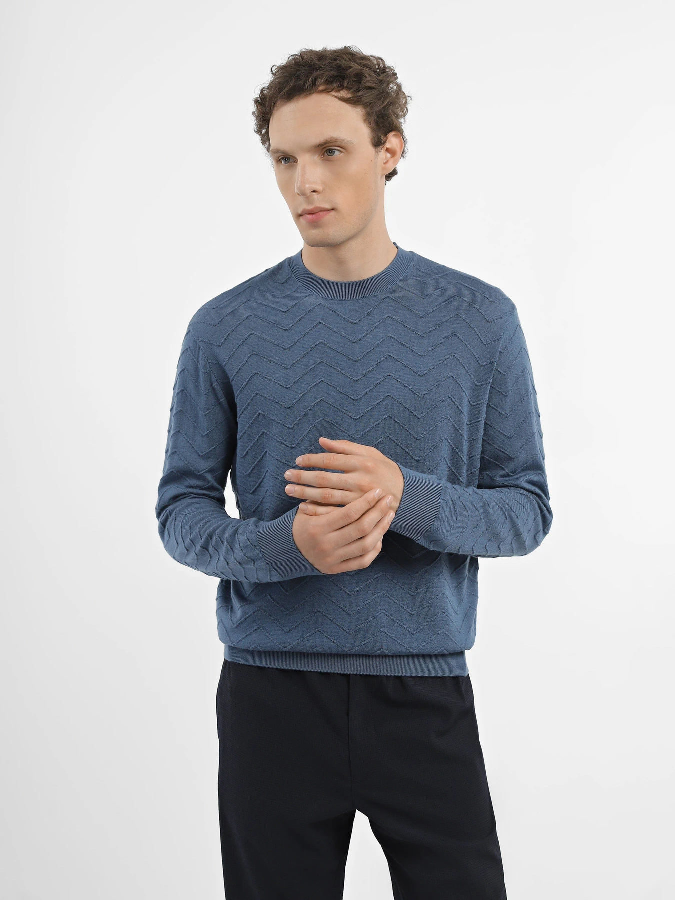 Свитры и кардиганы Emporio Armani модель 6R1MX9-1MCWZ-F938 Свитры и кардиганы Emporio Armani модель 6R1MX9-1MCWZ-F938 Фото