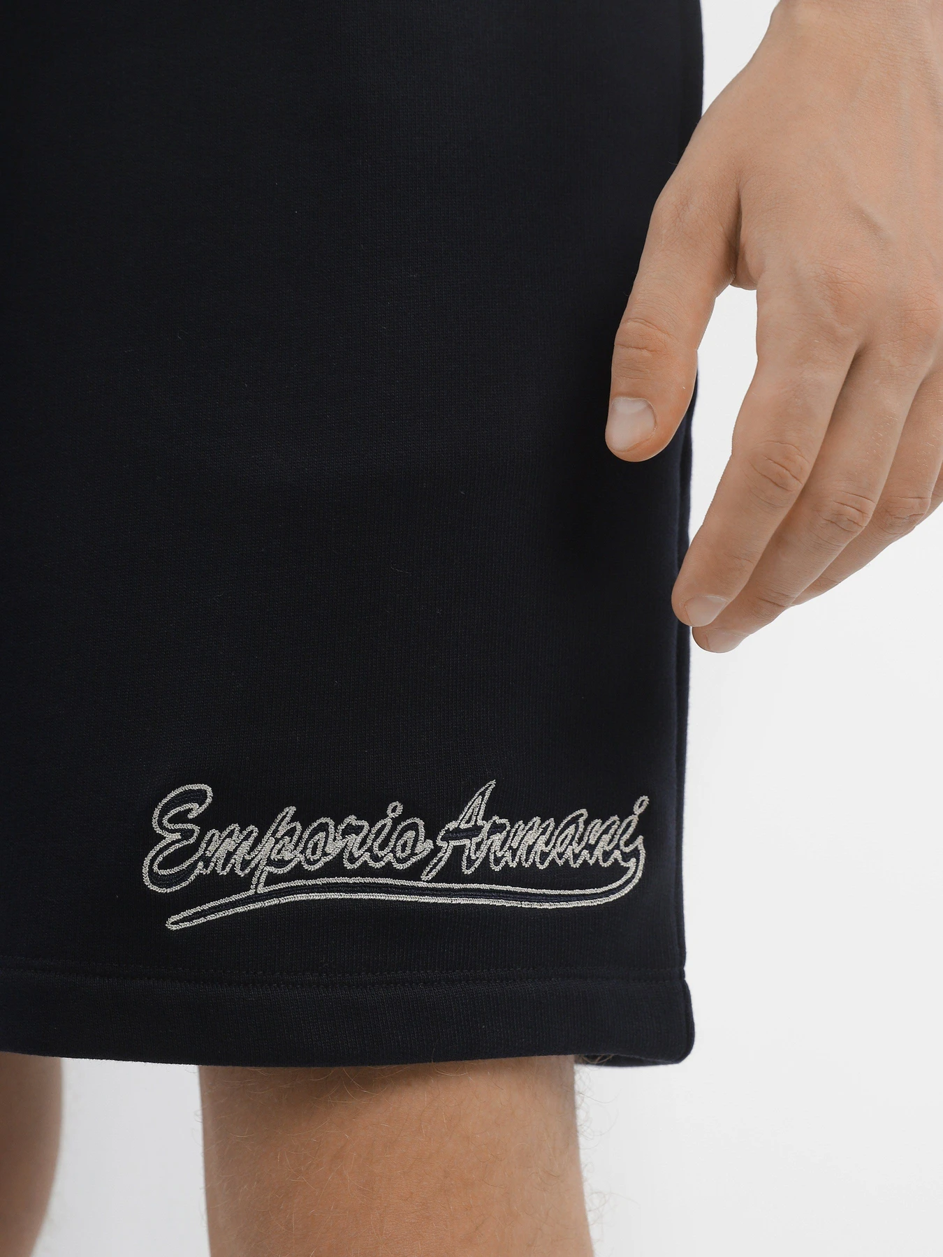 Шорты Emporio Armani модель 6R1PU1-1JWPZ-0920 Шорты Emporio Armani модель 6R1PU1-1JWPZ-0920 Фото