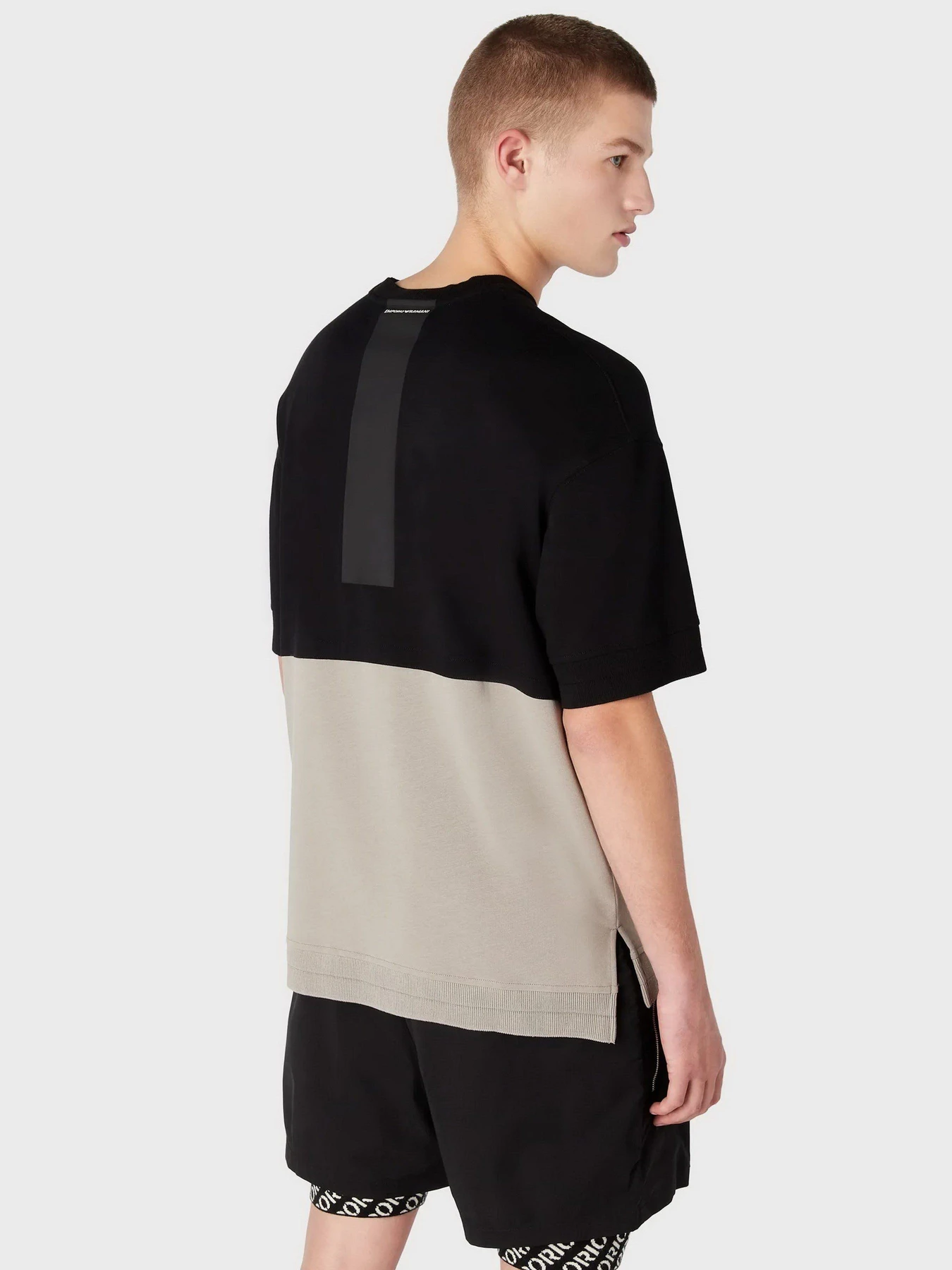Футболки и поло Emporio Armani модель 6R1TDG-1JWZZ-0019 Футболки и поло Emporio Armani модель 6R1TDG-1JWZZ-0019 Фото