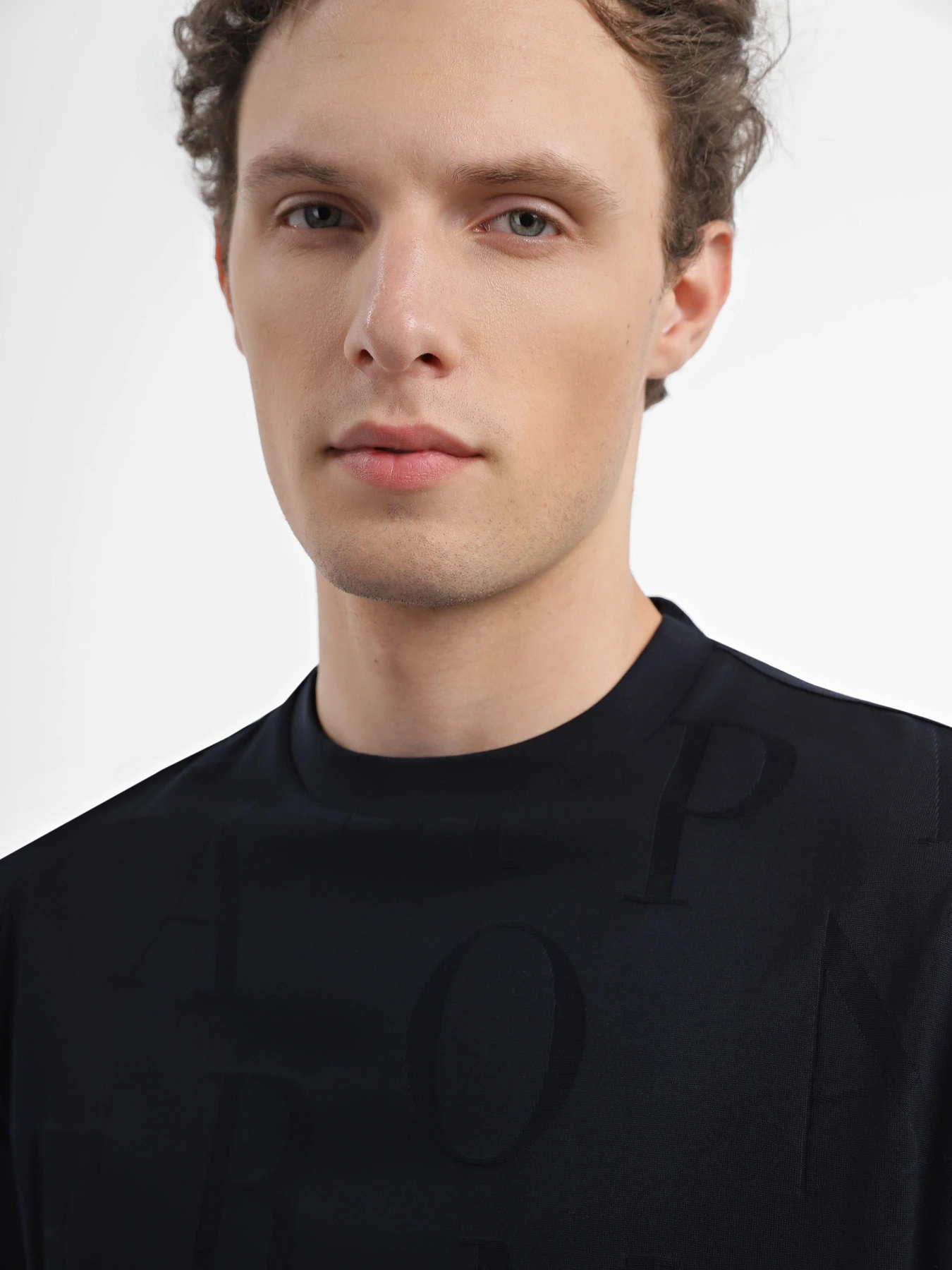 Футболки и поло Emporio Armani модель 6R1TDM-1JGYZ-09L7 Футболки и поло Emporio Armani модель 6R1TDM-1JGYZ-09L7 Фото