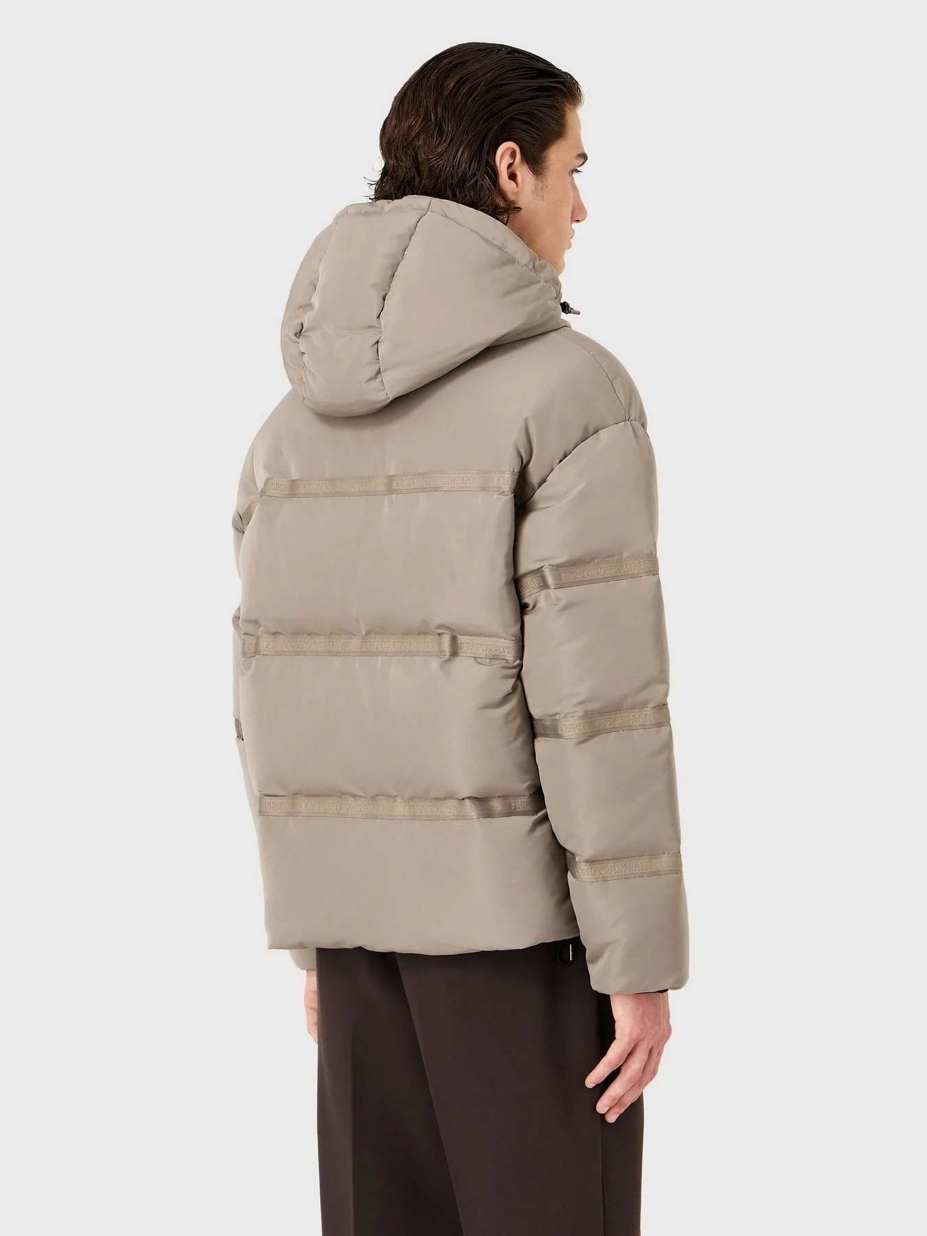 Куртки и дубленки Emporio Armani модель 6R1B90-1NCFZ-0643 Фото