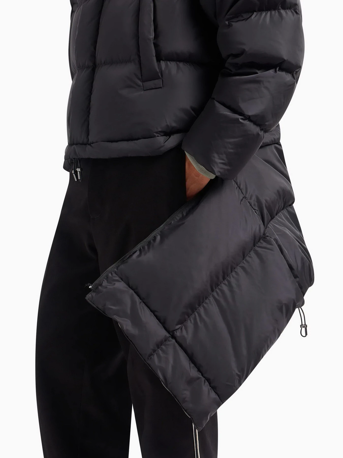 Куртки и дубленки Emporio Armani модель 6R1LC6-1NQTZ-0999 Куртки и дубленки Emporio Armani модель 6R1LC6-1NQTZ-0999 Фото