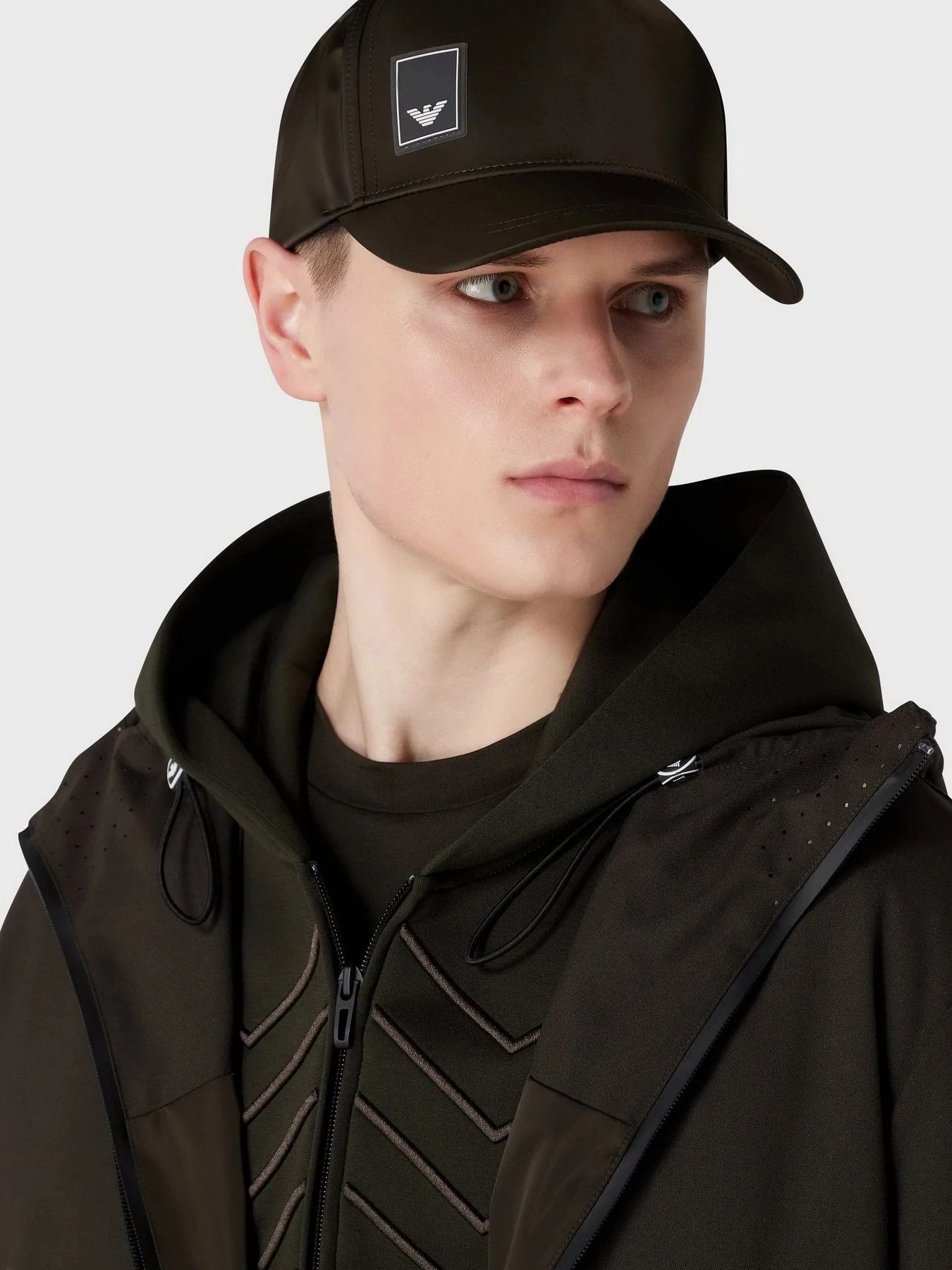 Худи и свитшоты Emporio Armani модель 6R1ME2-1JNWZ-0583 Худи и свитшоты Emporio Armani модель 6R1ME2-1JNWZ-0583 Фото