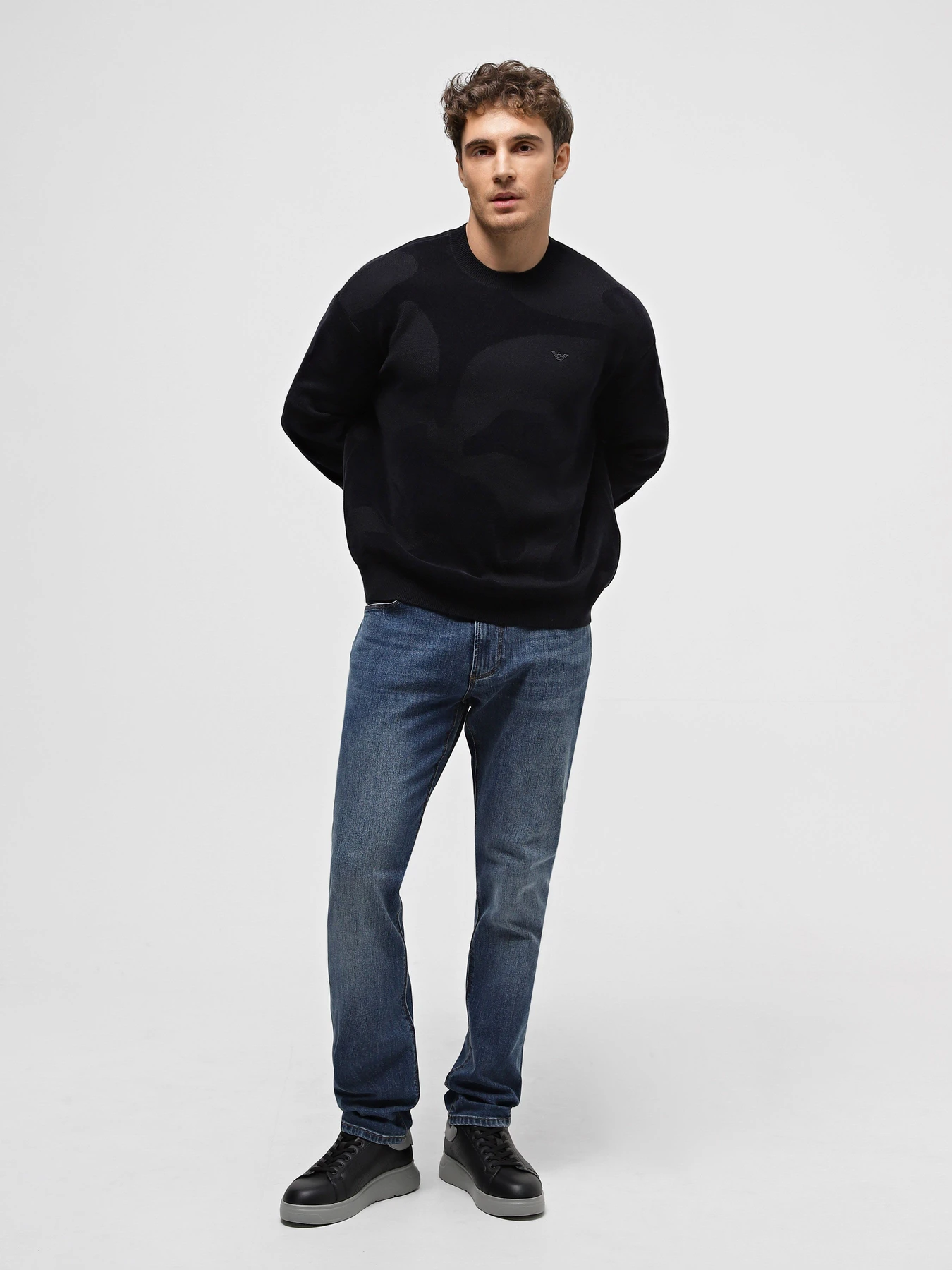 Свитры и кардиганы Emporio Armani модель 6R1MXM-1MNHZ-0920 Свитры и кардиганы Emporio Armani модель 6R1MXM-1MNHZ-0920 Фото