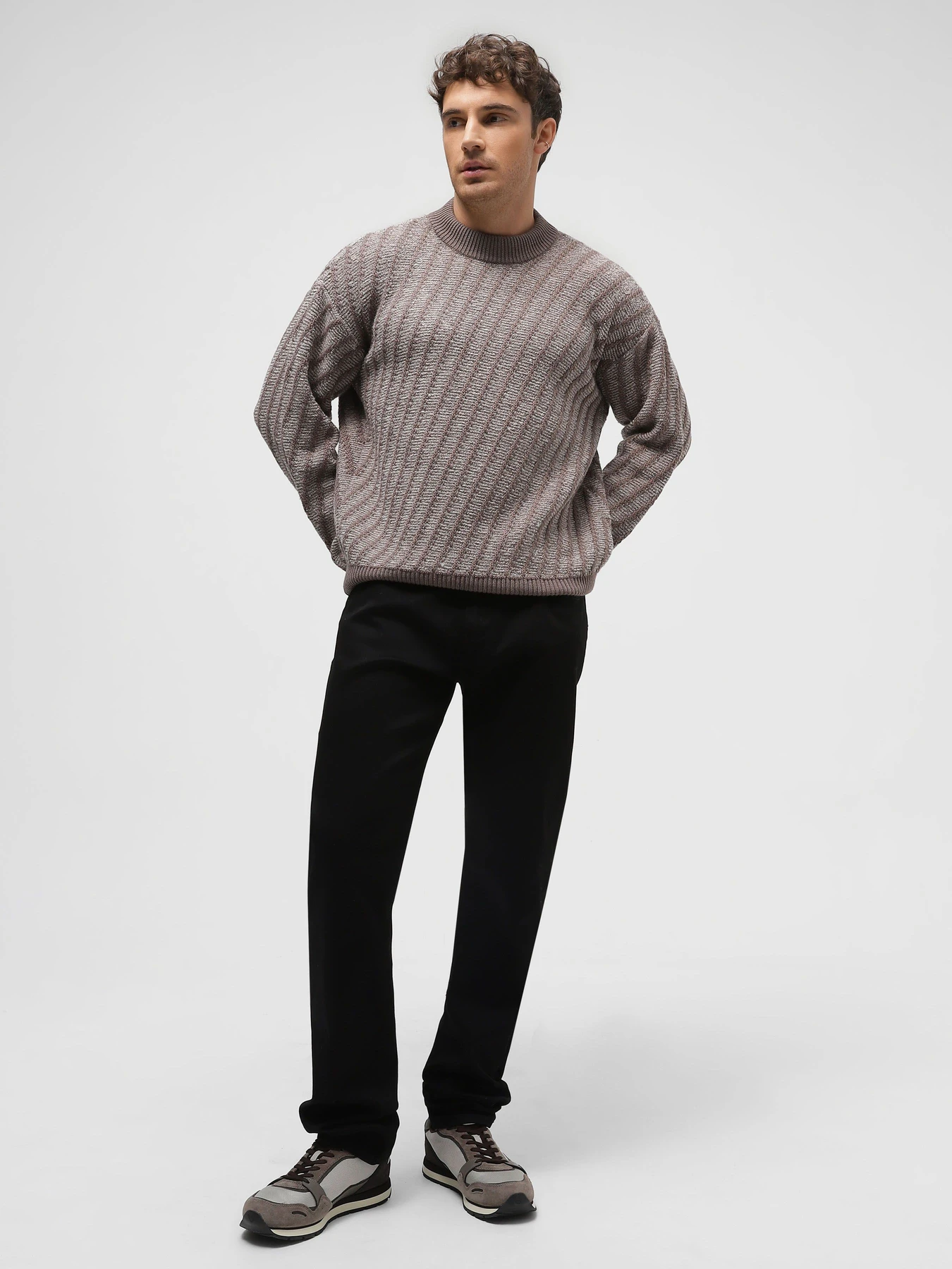 Джинсы Emporio Armani J06 модель 8N1J06-1DHDZ-0005 Джинсы Emporio Armani J06 модель 8N1J06-1DHDZ-0005 Фото