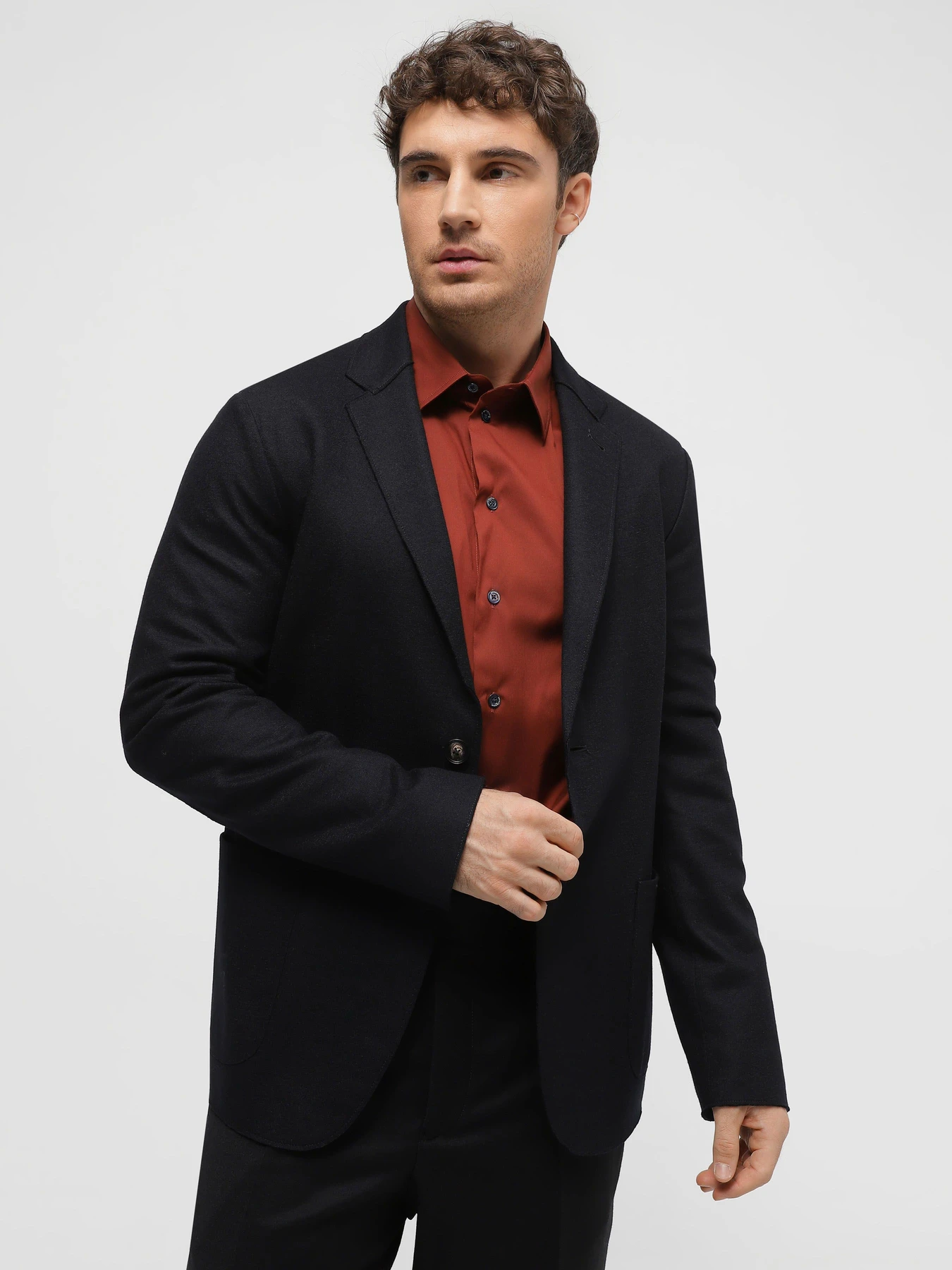 Пиджаки Emporio Armani модель H41G60-E1415-999 Пиджаки Emporio Armani модель H41G60-E1415-999 Фото