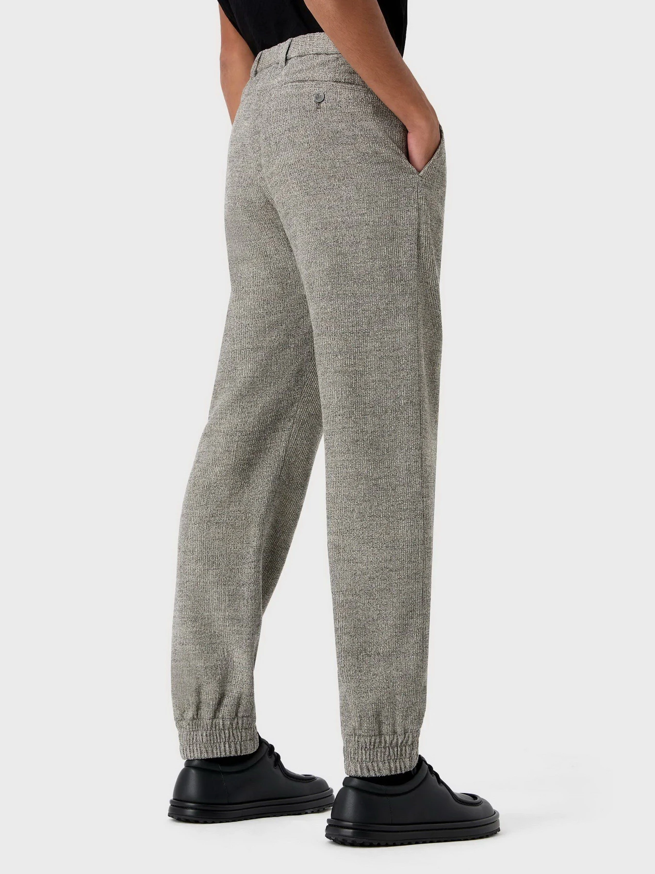 Штани Emporio Armani модель H41P56-E1424-606 Штани Emporio Armani модель H41P56-E1424-606 Фото