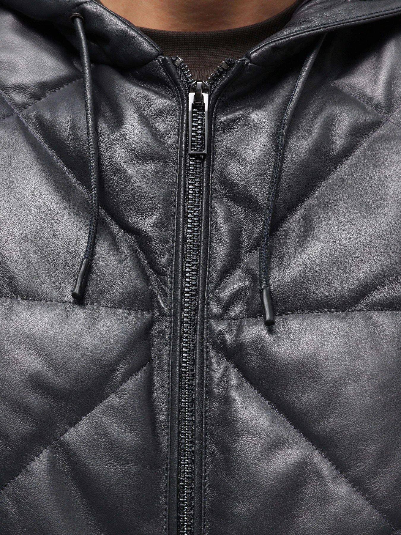 Куртки и дубленки Emporio Armani модель H41R77-E1P77-922 Куртки и дубленки Emporio Armani модель H41R77-E1P77-922 Фото