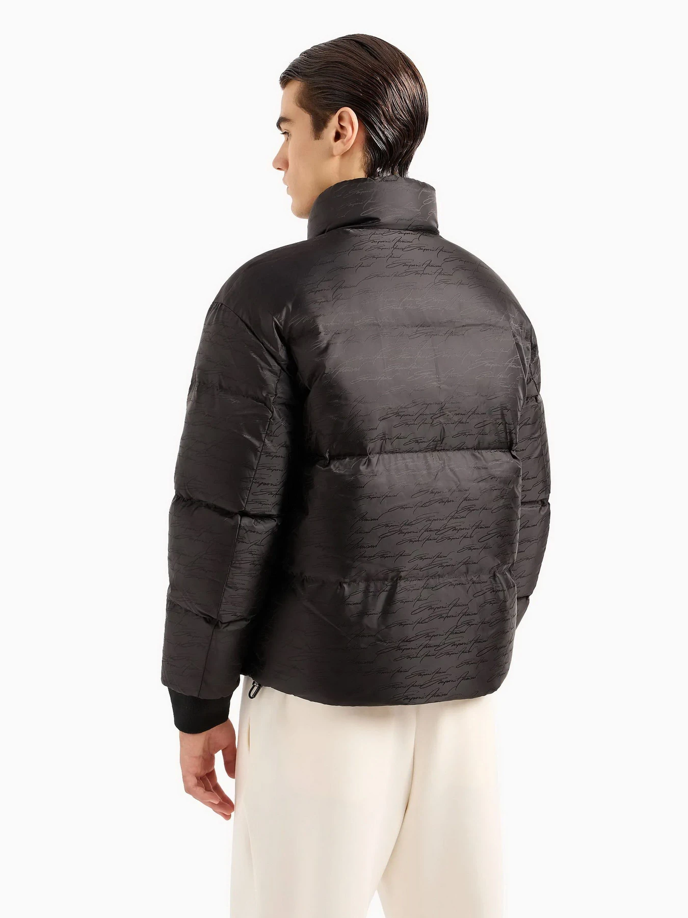 Куртки и дубленки Emporio Armani модель 6R1B65-1NVSZ-F091 Куртки и дубленки Emporio Armani модель 6R1B65-1NVSZ-F091 Фото