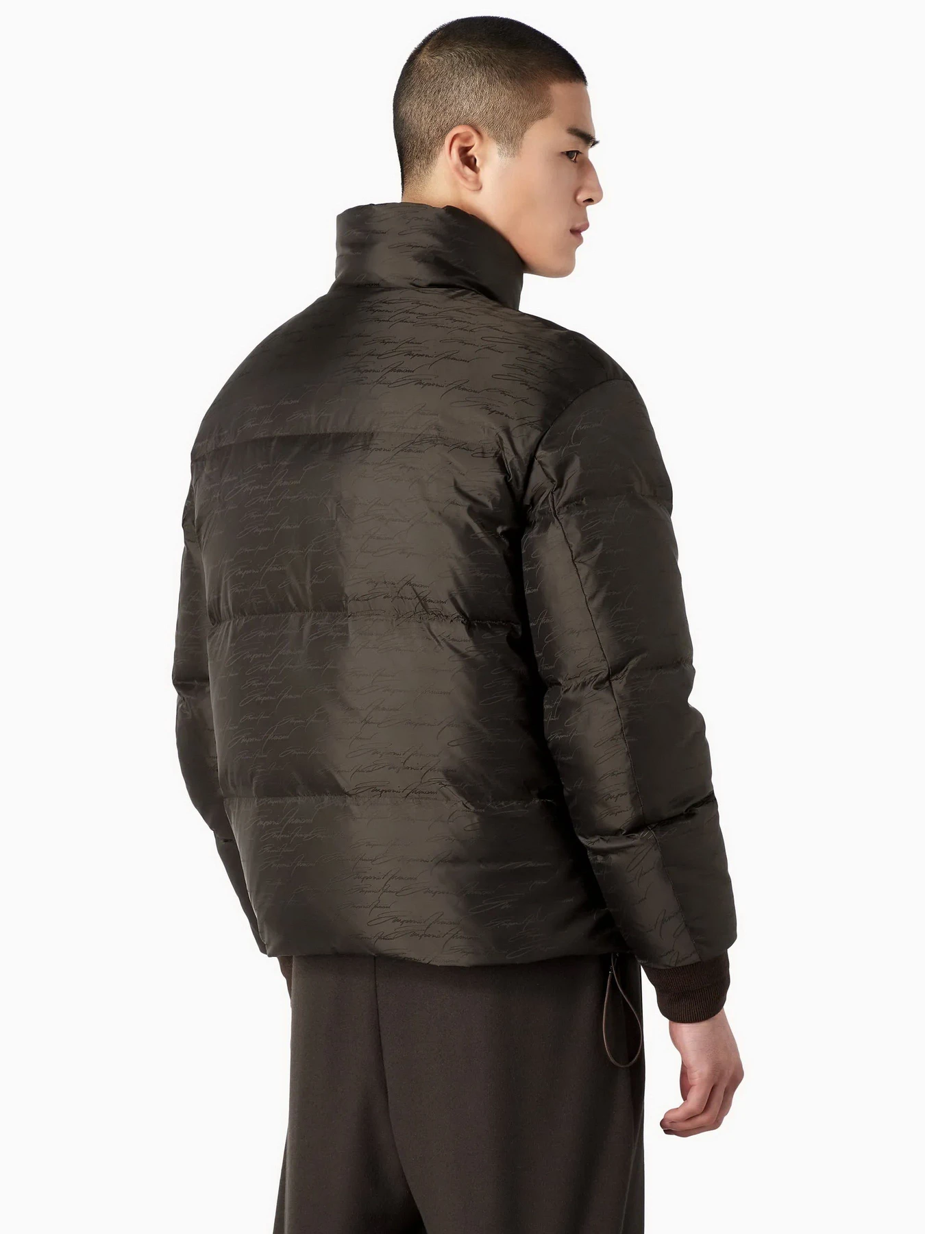 Куртки и дубленки Emporio Armani модель 6R1B65-1NVSZ-F556 Куртки и дубленки Emporio Armani модель 6R1B65-1NVSZ-F556 Фото