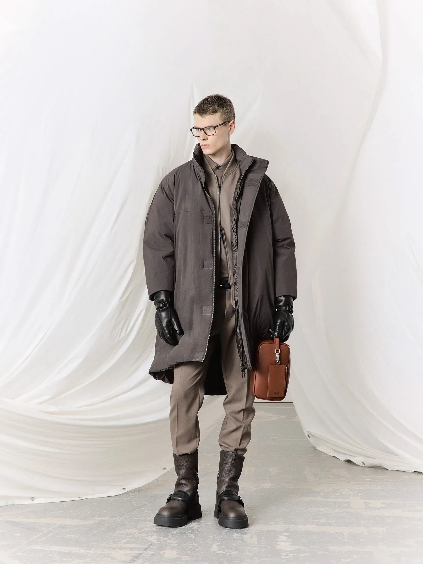 Куртки и дубленки Emporio Armani модель 6R1LA9-1NDAZ-05A6 Куртки и дубленки Emporio Armani модель 6R1LA9-1NDAZ-05A6 Фото