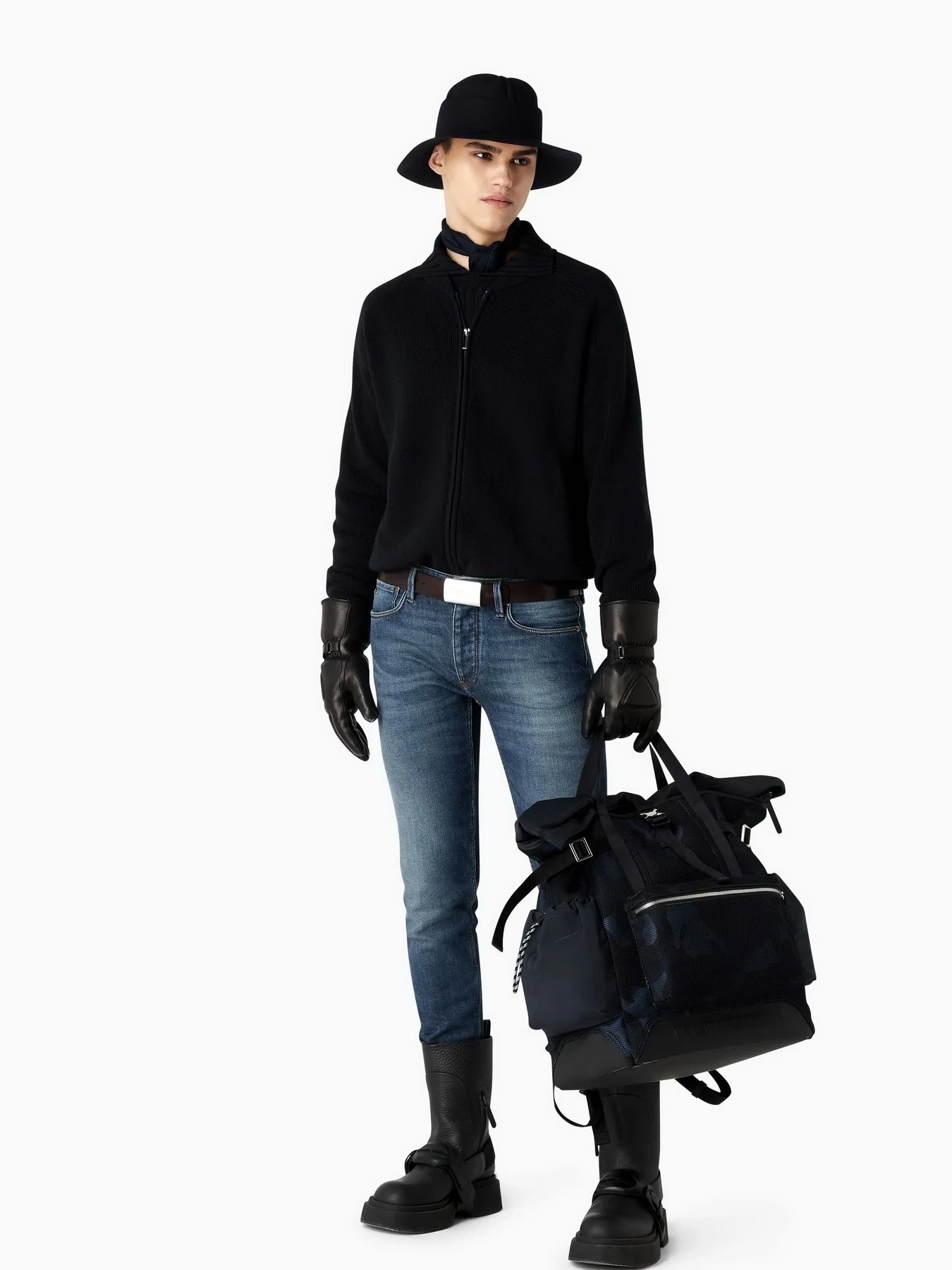Худи и свитшоты Emporio Armani модель 6R1MXT-1MMBZ-0920 Худи и свитшоты Emporio Armani модель 6R1MXT-1MMBZ-0920 Фото