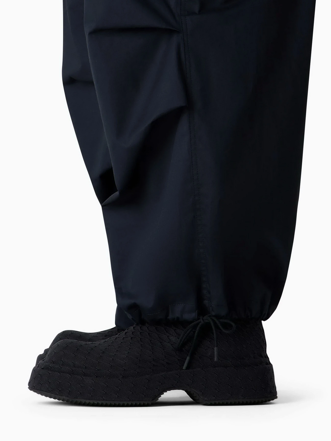 Брюки Emporio Armani модель 6R1P6W-1K24Z-0922 Брюки Emporio Armani модель 6R1P6W-1K24Z-0922 Фото