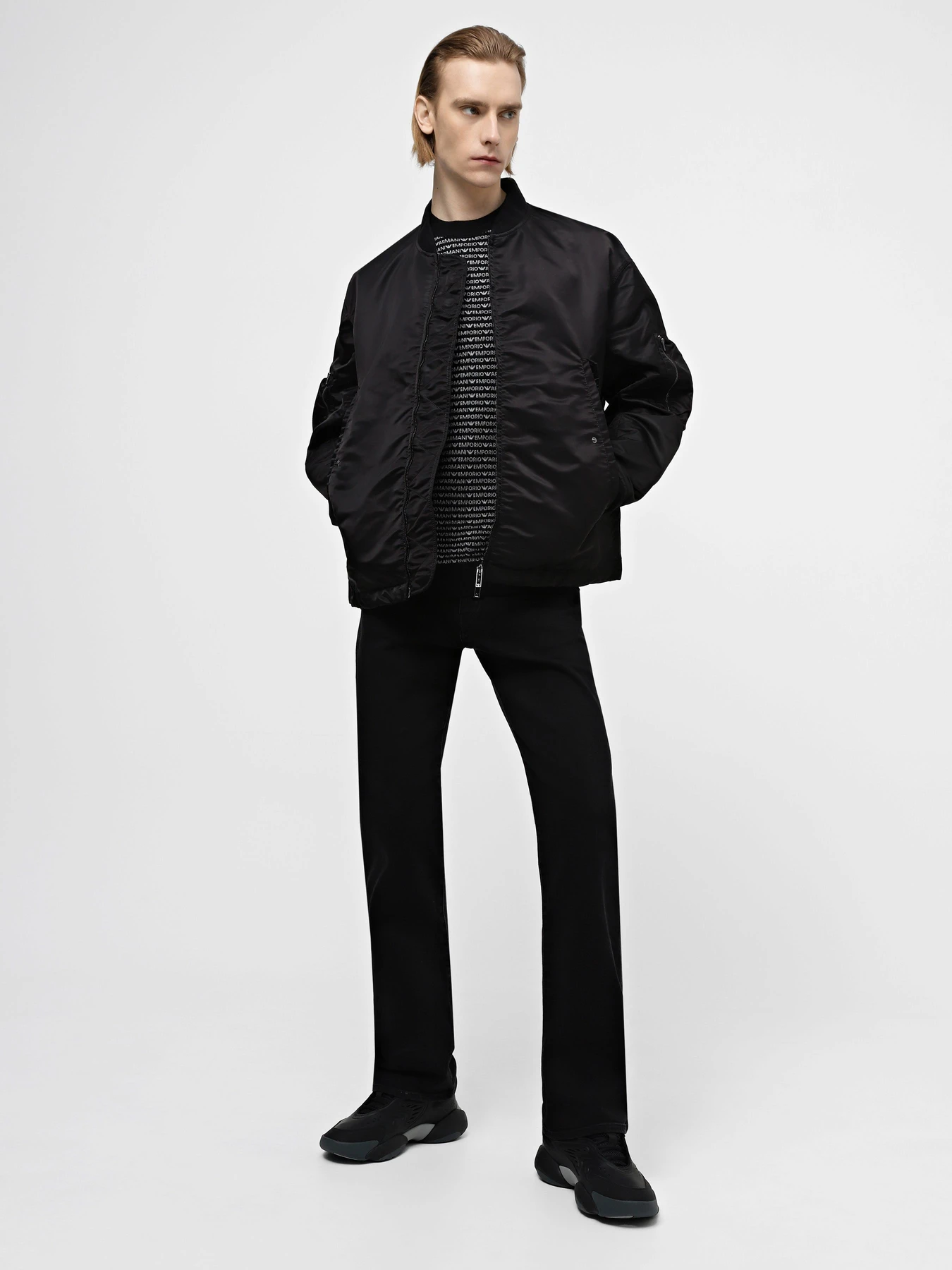 Куртки и дубленки Emporio Armani модель 3D1BB6-1NJWZ-0999 Фото