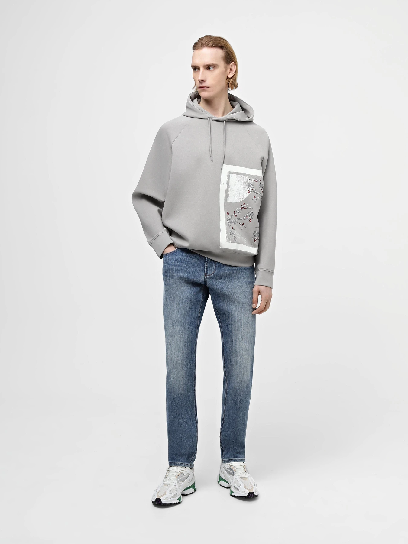 Худи и свитшоты Emporio Armani модель 3D1MDV-1JHSZ-0640 Худи и свитшоты Emporio Armani модель 3D1MDV-1JHSZ-0640 Фото