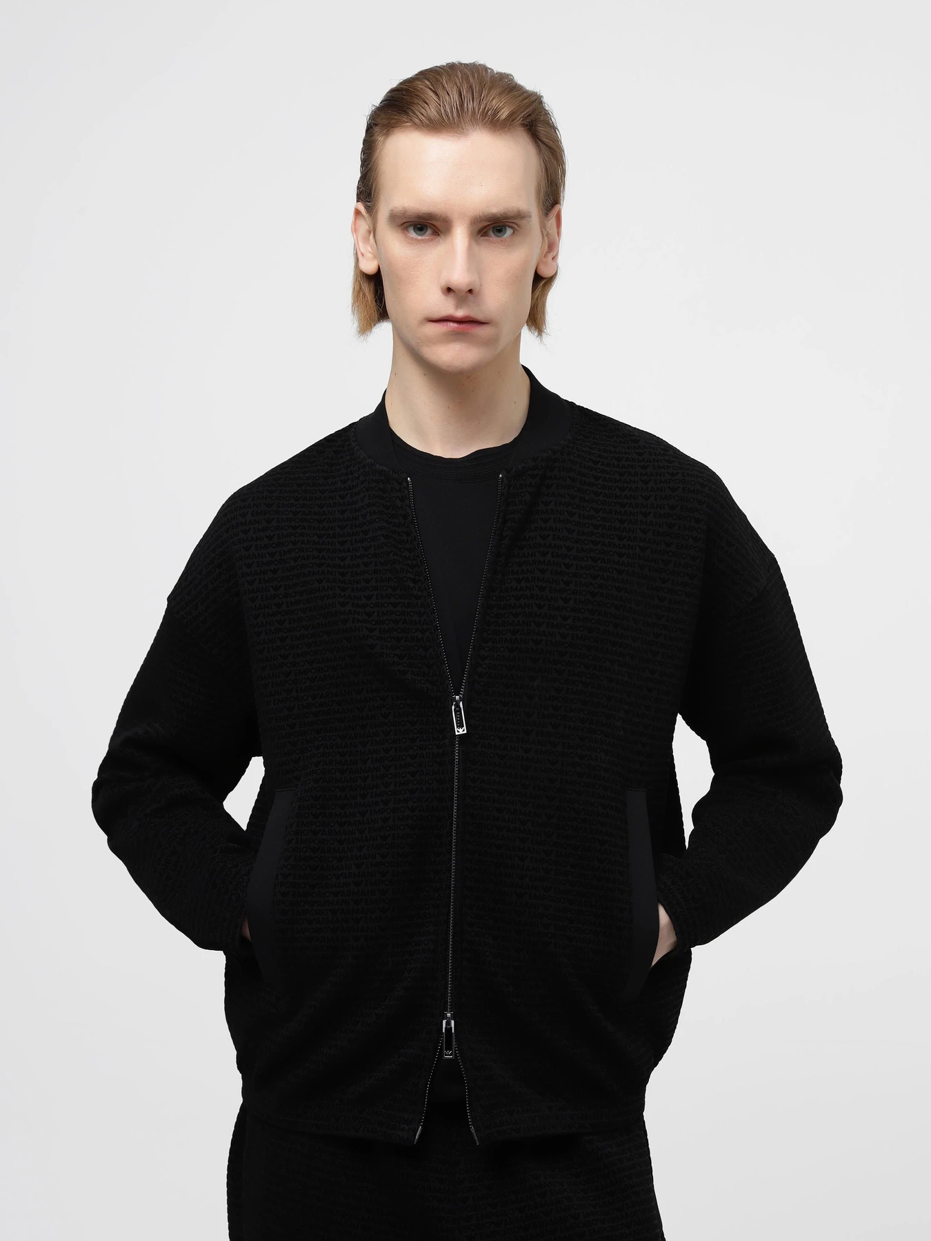 Куртки и дубленки Emporio Armani модель 3D1ML5-1JHSZ-0999 Фото