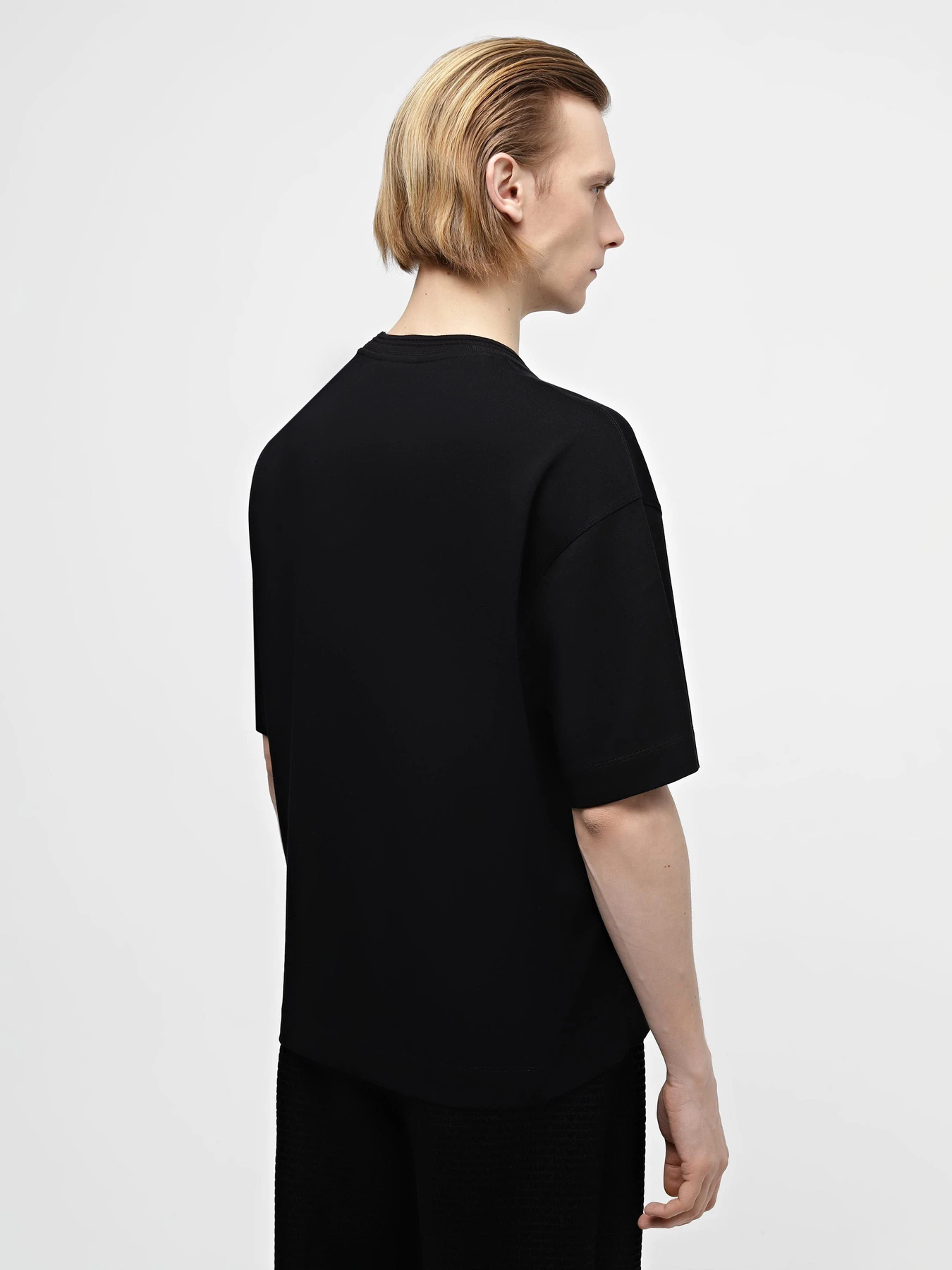 Футболки и поло Emporio Armani модель 3D1T95-1JWZZ-0999 Футболки и поло Emporio Armani модель 3D1T95-1JWZZ-0999 Фото