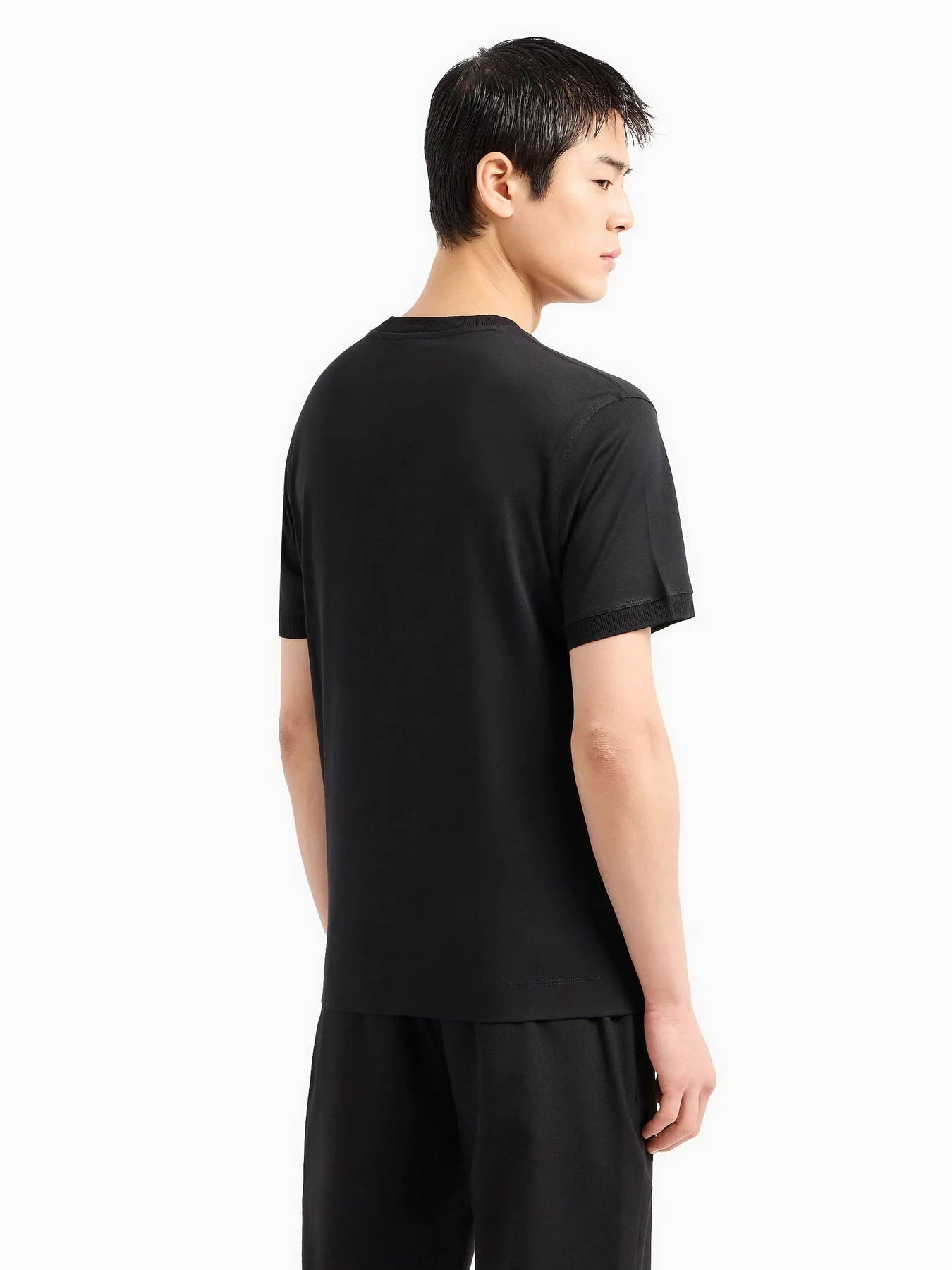 Футболки и поло Emporio Armani модель 3D1TN3-1JOCZ-0033 Футболки и поло Emporio Armani модель 3D1TN3-1JOCZ-0033 Фото