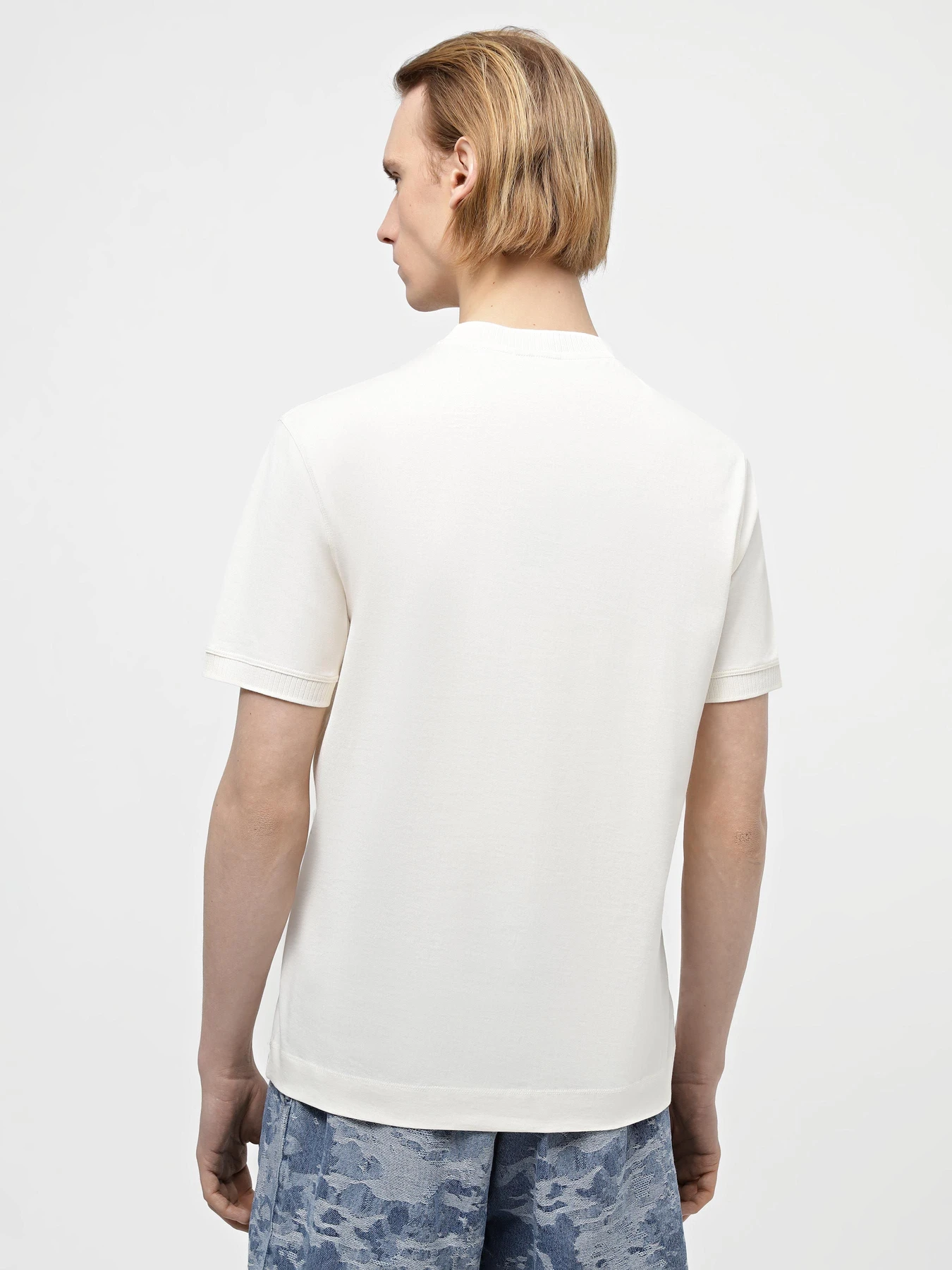 Футболки и поло Emporio Armani модель 3D1TN3-1JOCZ-0158 Футболки и поло Emporio Armani модель 3D1TN3-1JOCZ-0158 Фото