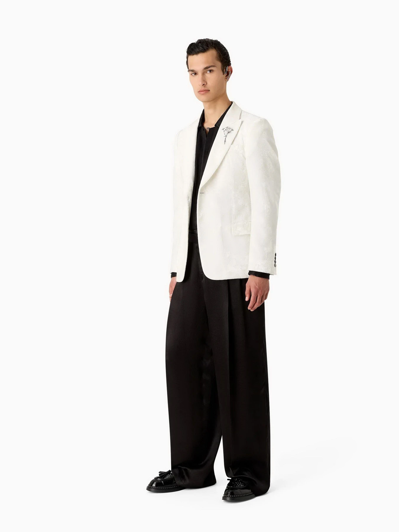 Пиджаки Emporio Armani модель E31GB2-F1038-103 Пиджаки Emporio Armani модель E31GB2-F1038-103 Фото