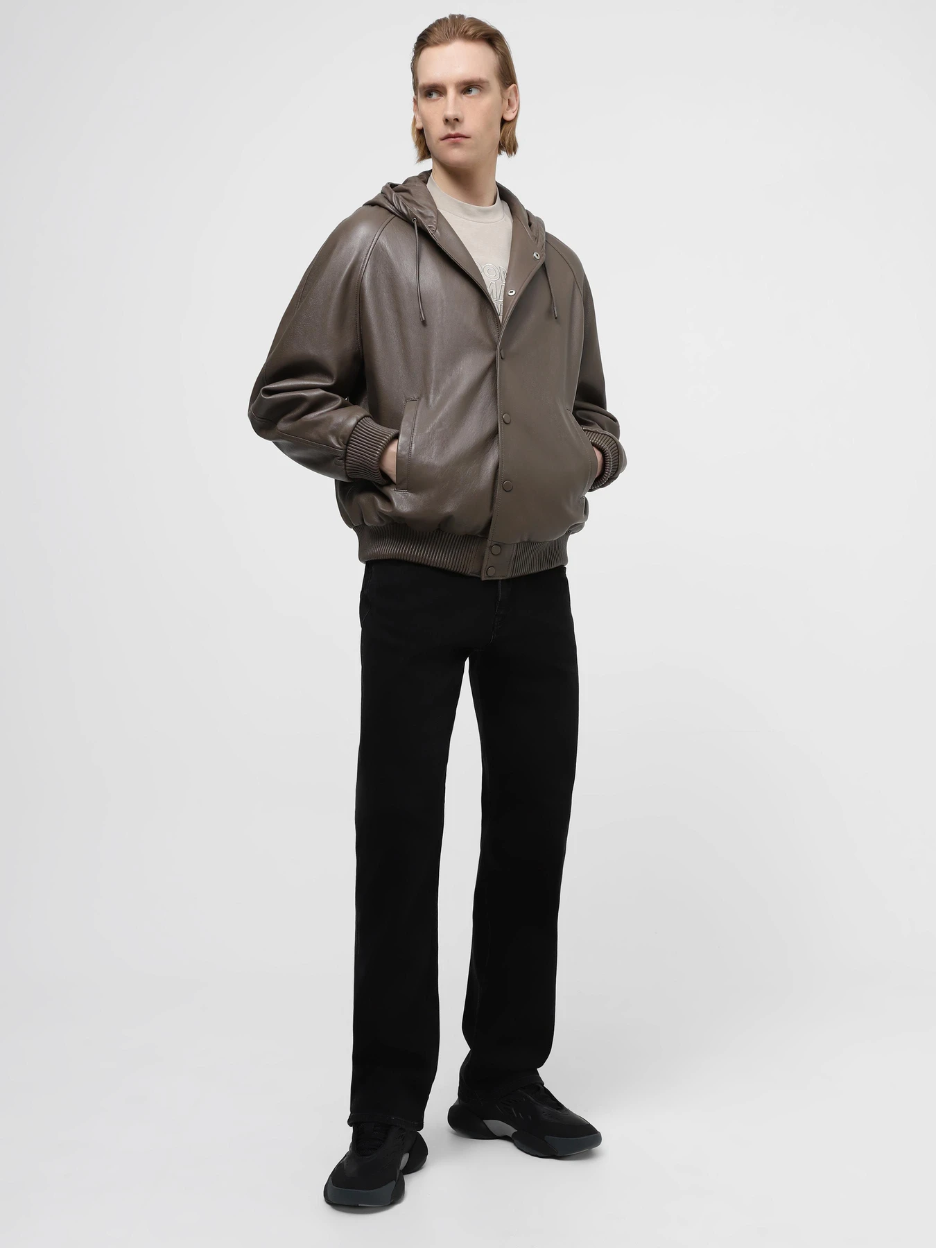 Куртки и дубленки Emporio Armani модель E31R82-F1P82-487 Куртки и дубленки Emporio Armani модель E31R82-F1P82-487 Фото